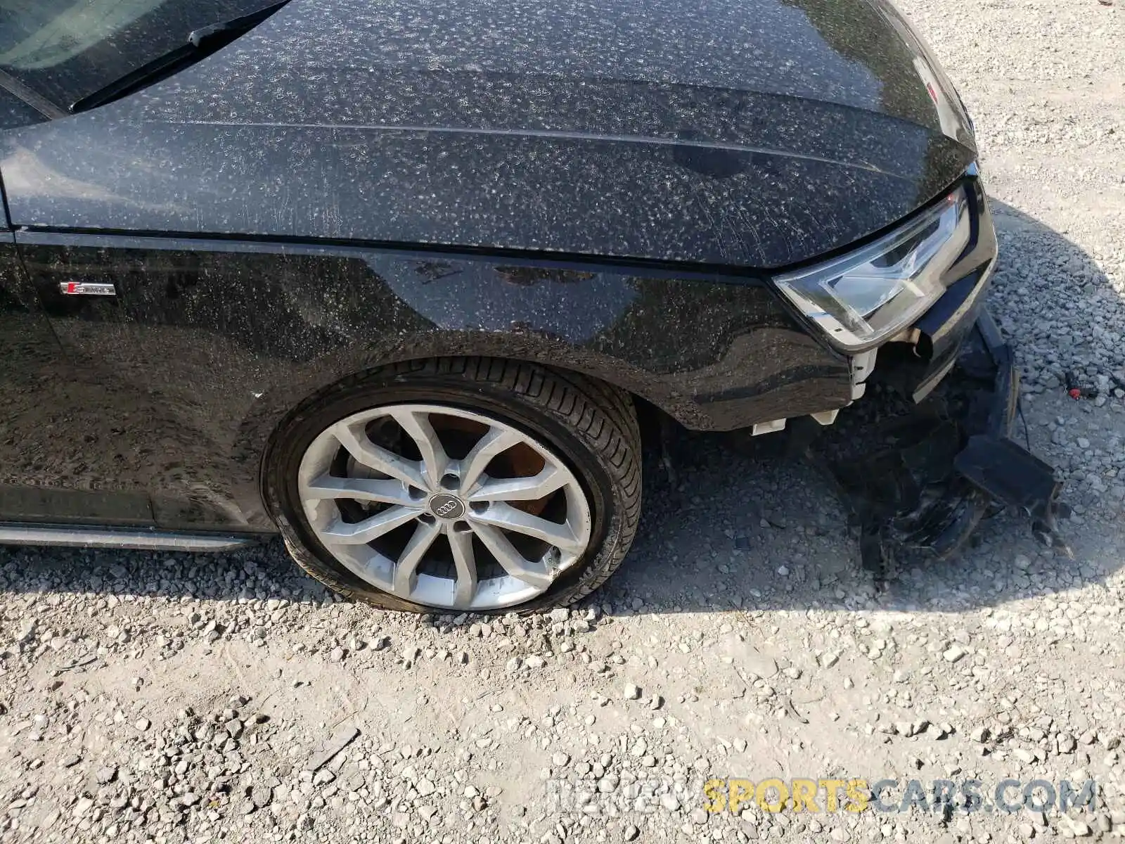 9 Photograph of a damaged car WAUENAF41KA019805 AUDI A4 2019