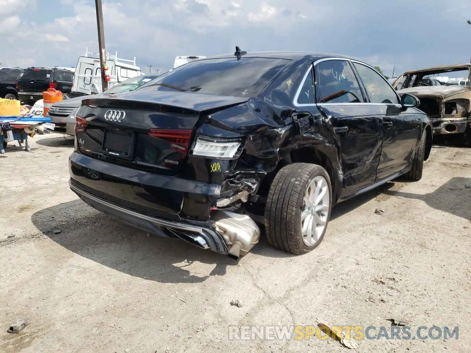 4 Фотография поврежденного автомобиля WAUENAF42KA019795 AUDI A4 2019