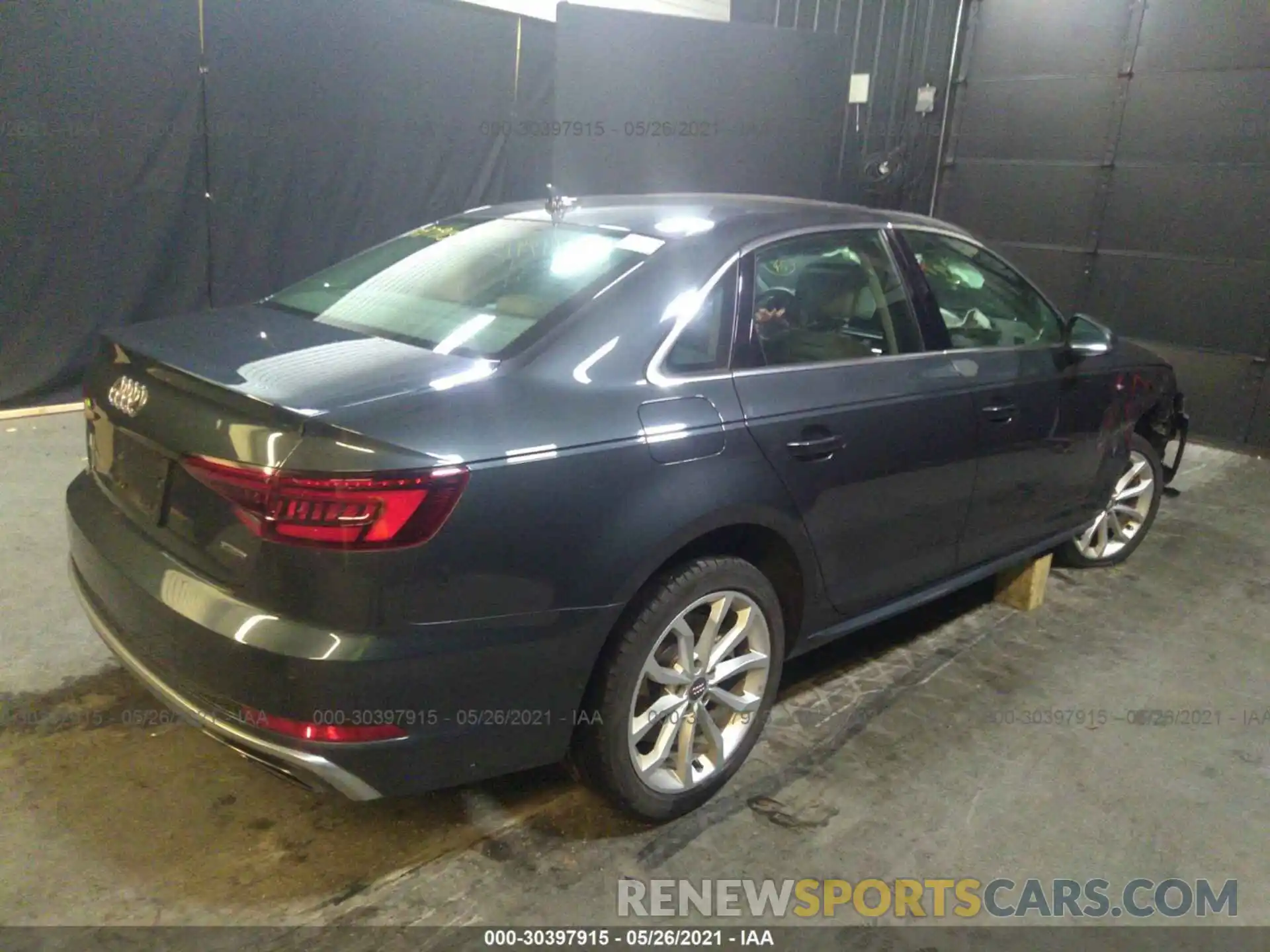 4 Фотография поврежденного автомобиля WAUENAF43KA018591 AUDI A4 2019