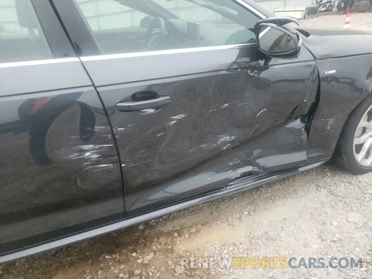 9 Photograph of a damaged car WAUENAF43KA047508 AUDI A4 2019