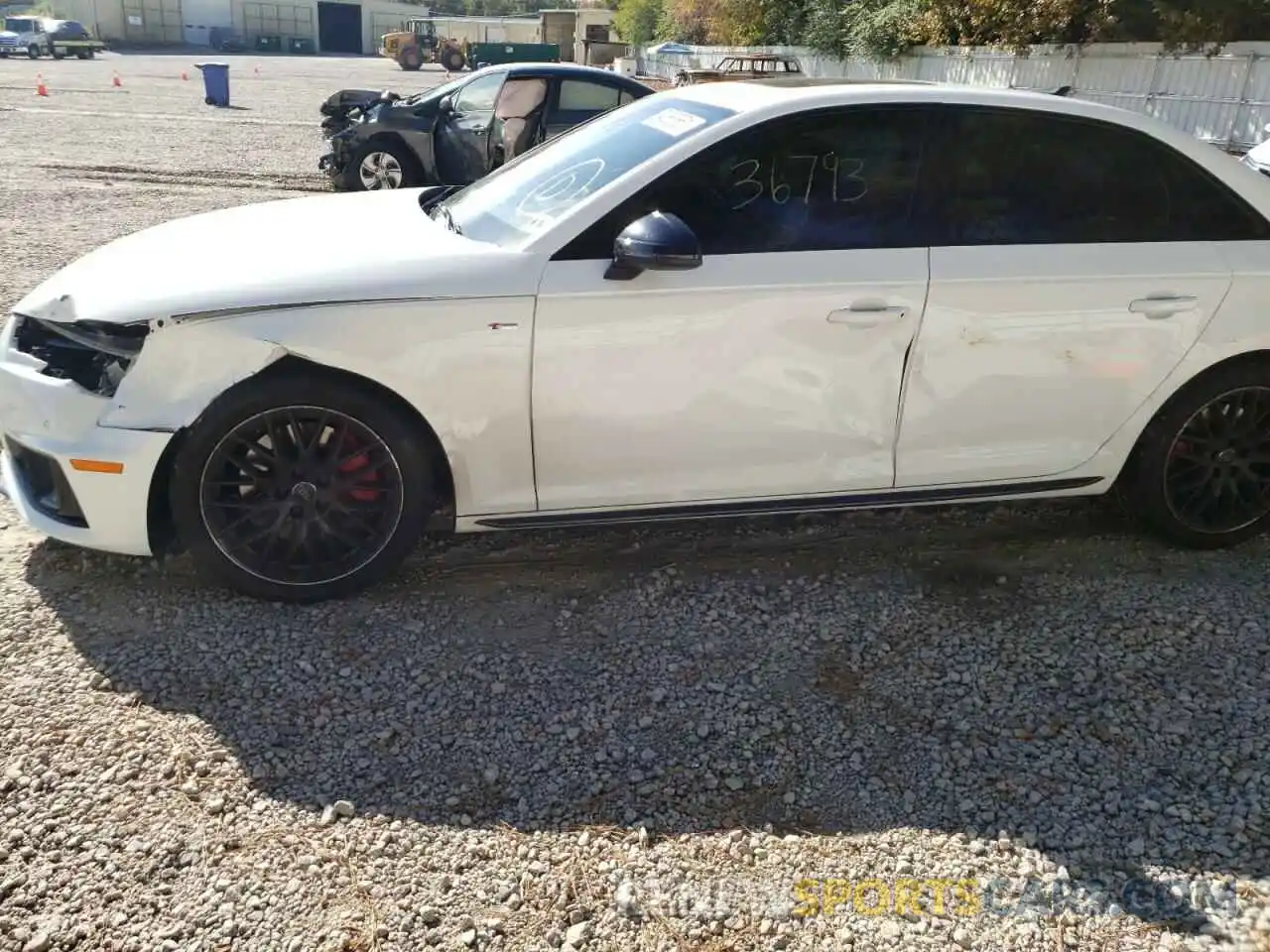 9 Фотография поврежденного автомобиля WAUENAF43KA109554 AUDI A4 2019