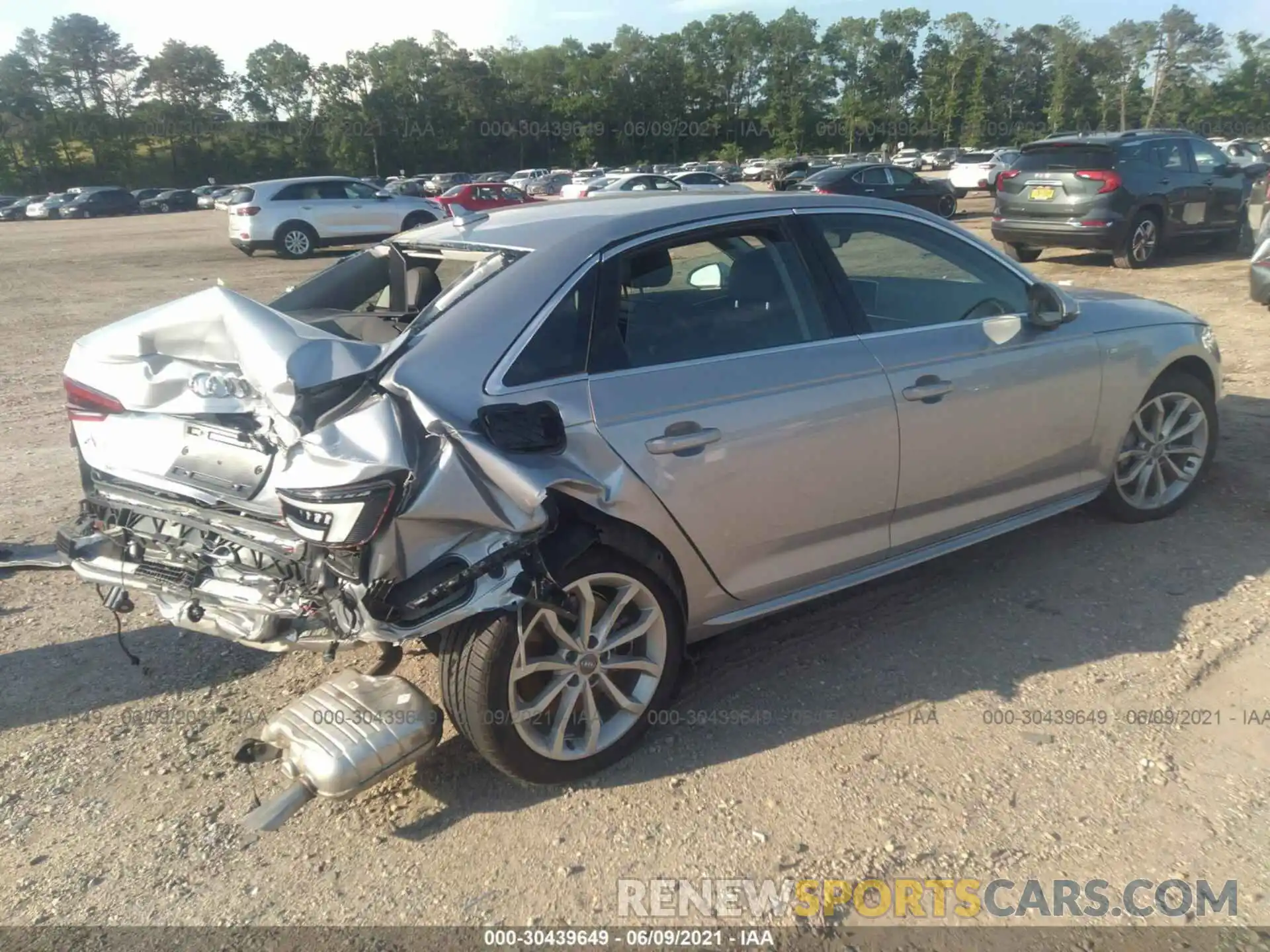 4 Photograph of a damaged car WAUENAF43KN002707 AUDI A4 2019