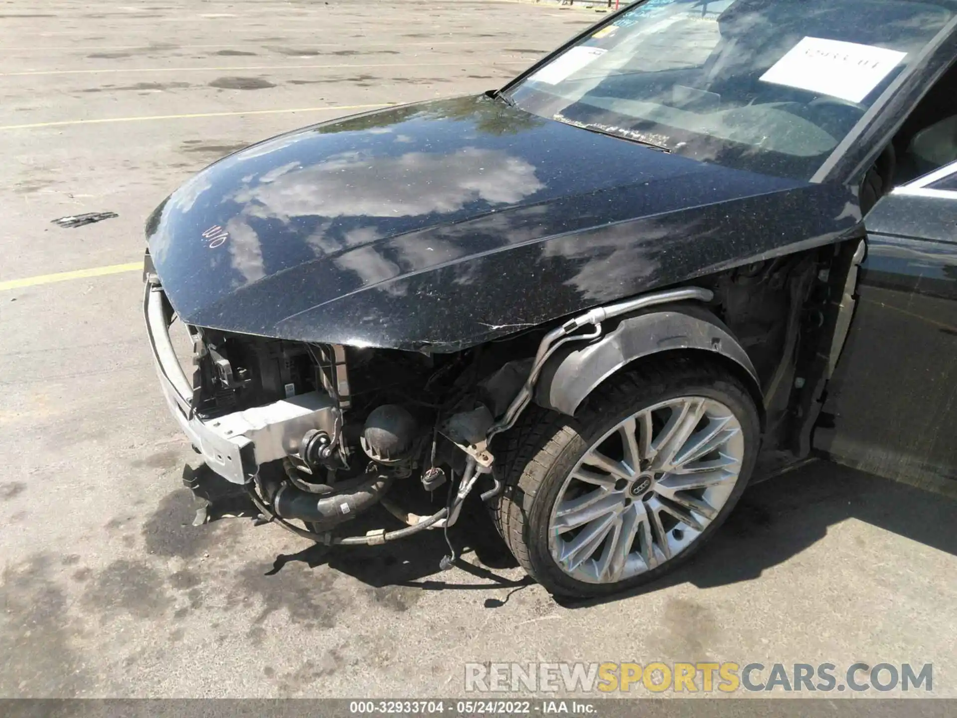 6 Photograph of a damaged car WAUENAF43KN020723 AUDI A4 2019