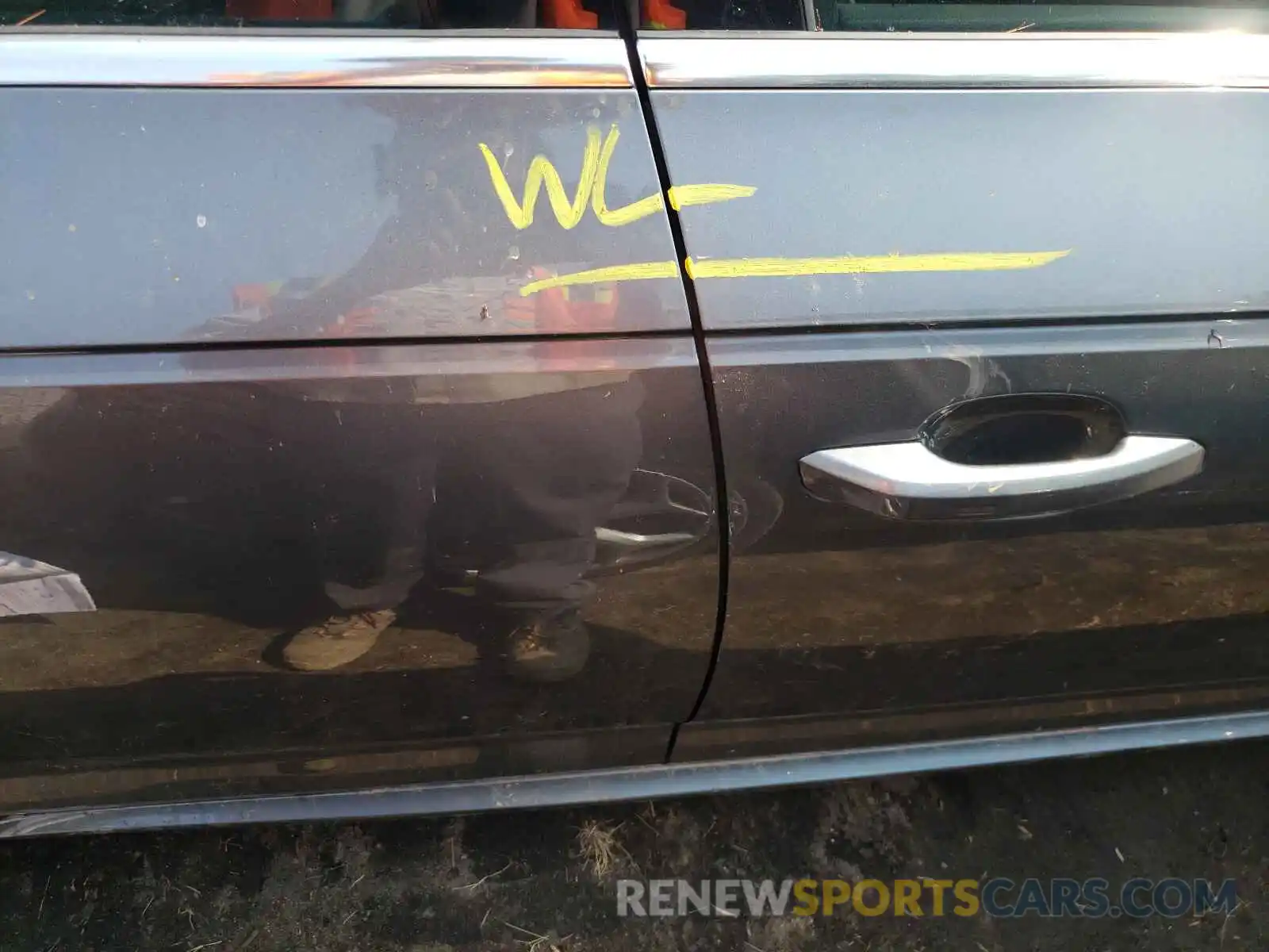 9 Photograph of a damaged car WAUENAF45KA013182 AUDI A4 2019