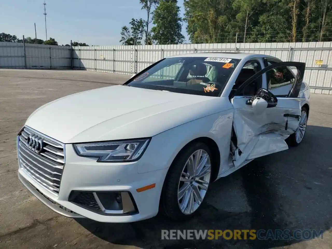 2 Фотография поврежденного автомобиля WAUENAF45KN011604 AUDI A4 2019