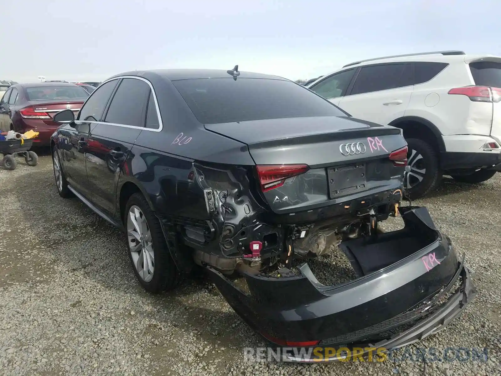 3 Фотография поврежденного автомобиля WAUENAF45KN015393 AUDI A4 2019