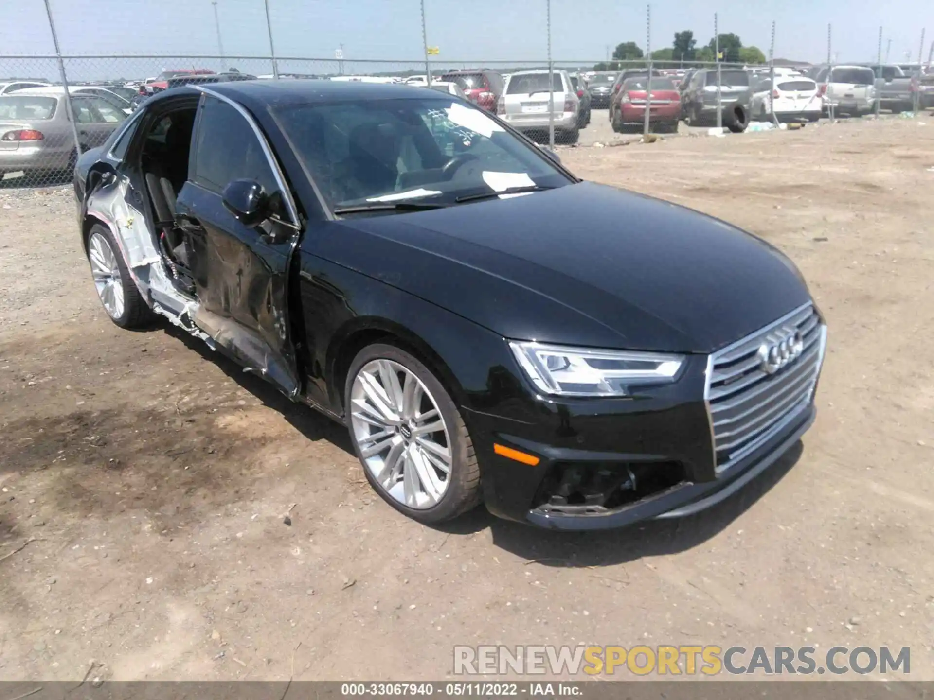 1 Фотография поврежденного автомобиля WAUENAF46KA056901 AUDI A4 2019