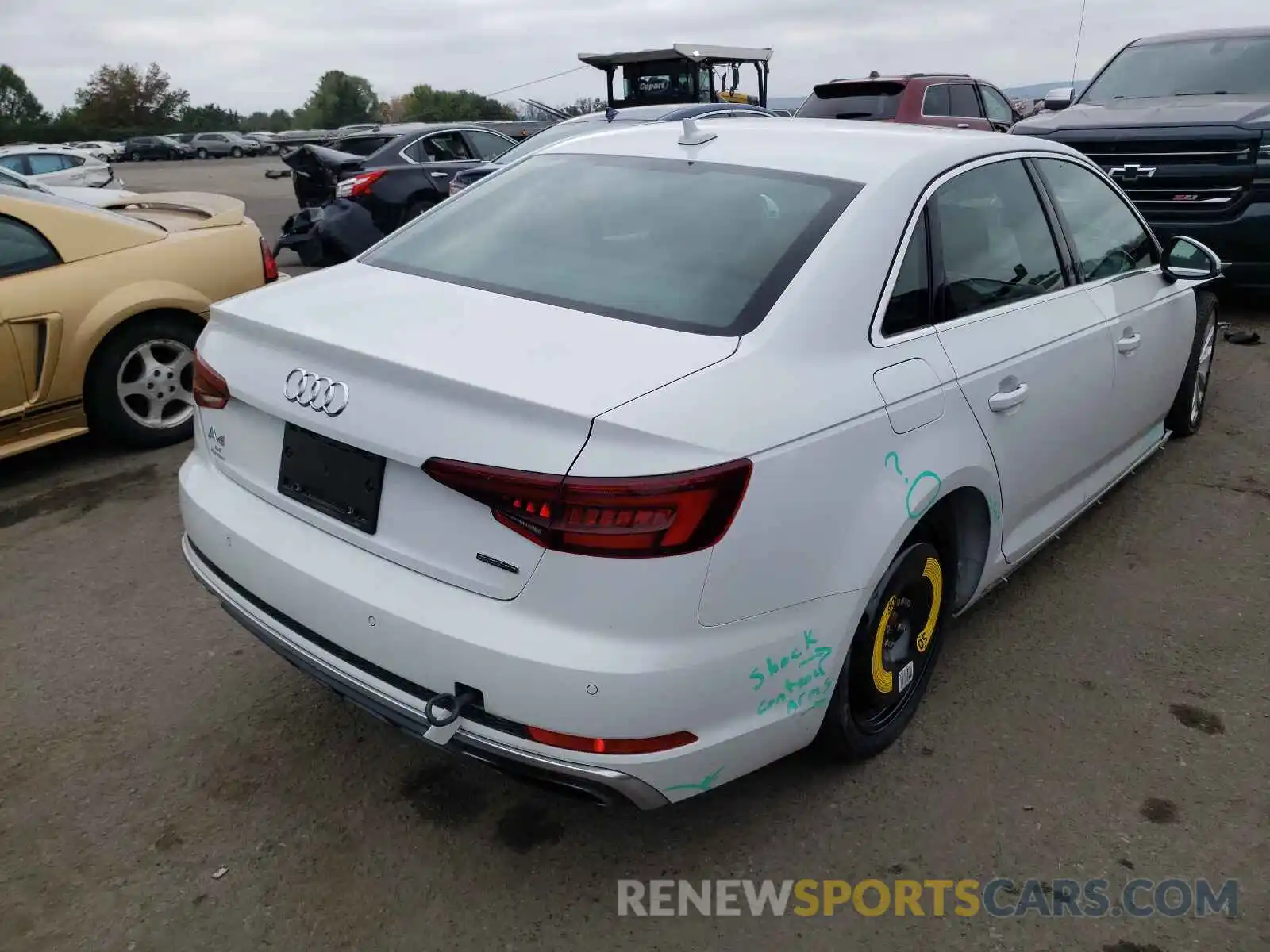 4 Фотография поврежденного автомобиля WAUENAF46KA119575 AUDI A4 2019