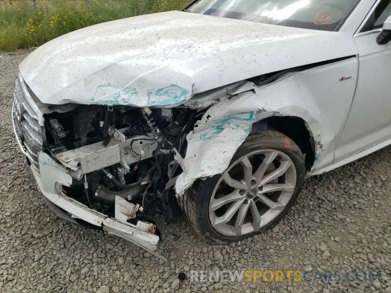 9 Photograph of a damaged car WAUENAF46KN011899 AUDI A4 2019