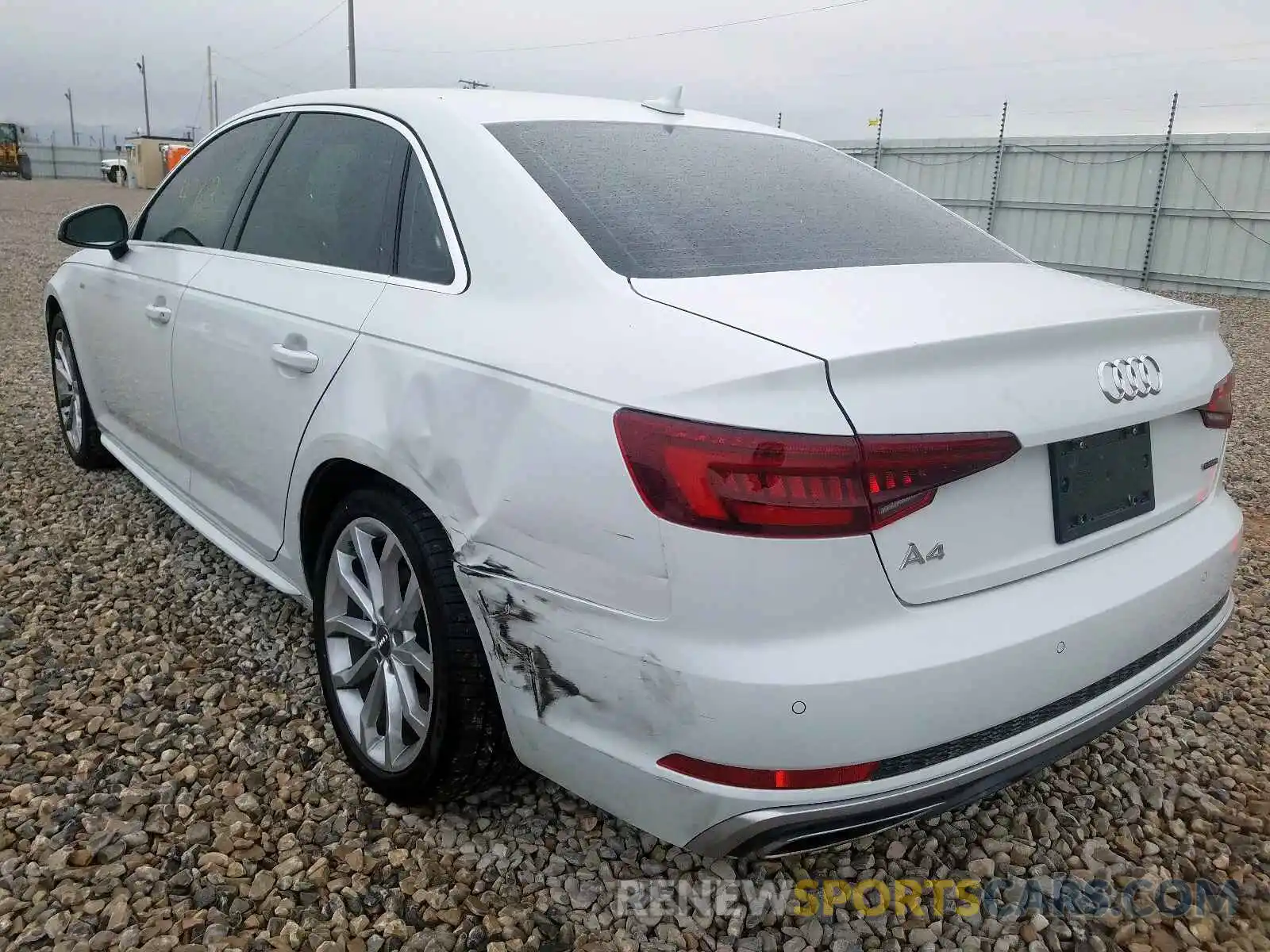 3 Фотография поврежденного автомобиля WAUENAF47KA066630 AUDI A4 2019