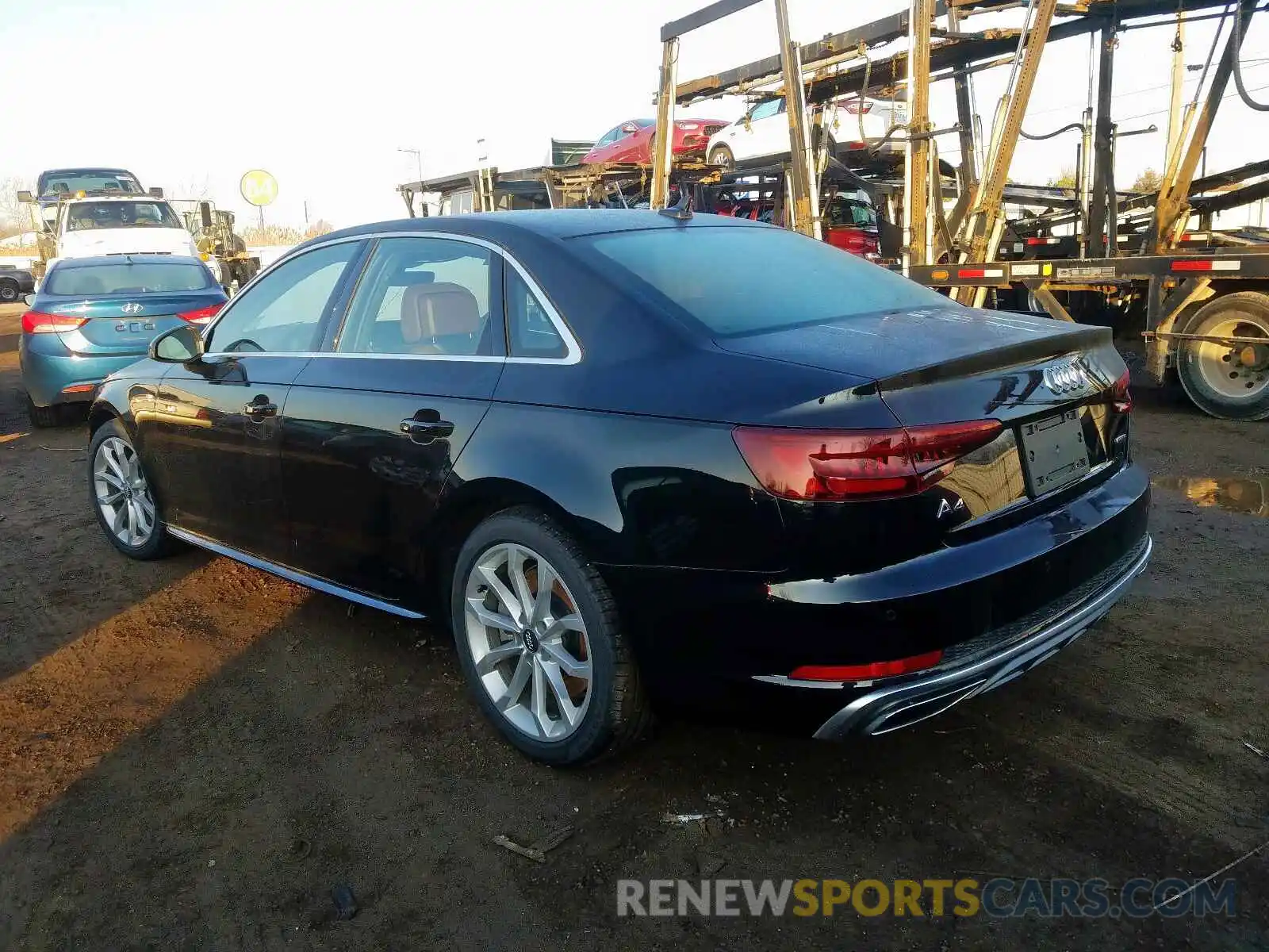 3 Фотография поврежденного автомобиля WAUENAF47KN005528 AUDI A4 2019