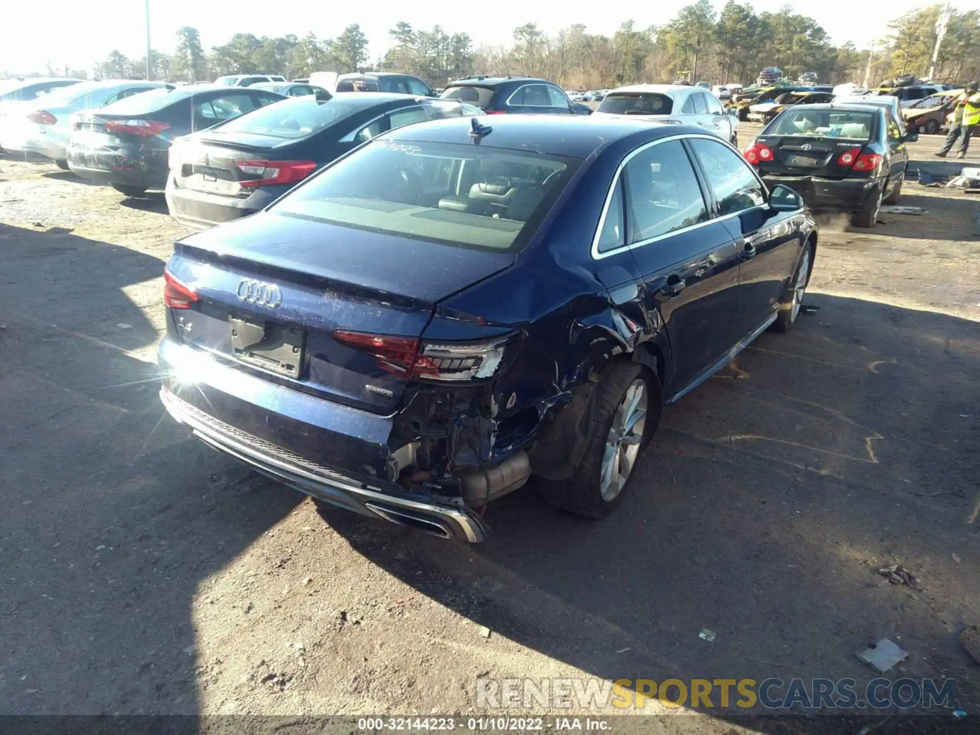 4 Фотография поврежденного автомобиля WAUENAF48KN012200 AUDI A4 2019