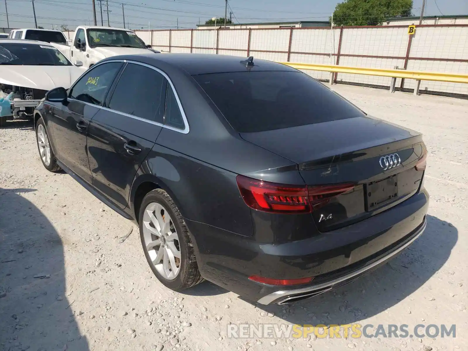 3 Фотография поврежденного автомобиля WAUENAF49KA006770 AUDI A4 2019