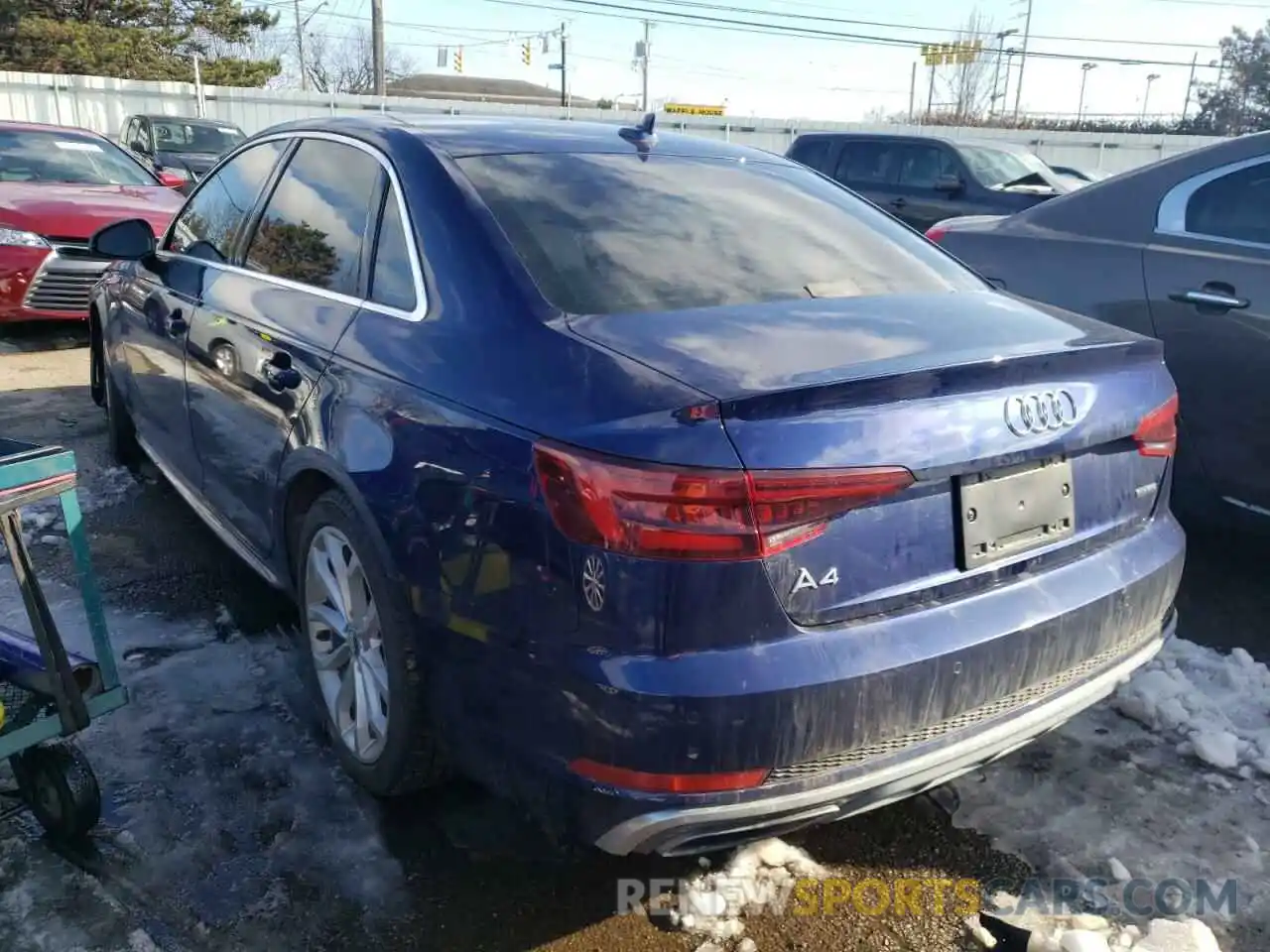 3 Фотография поврежденного автомобиля WAUENAF49KA017753 AUDI A4 2019