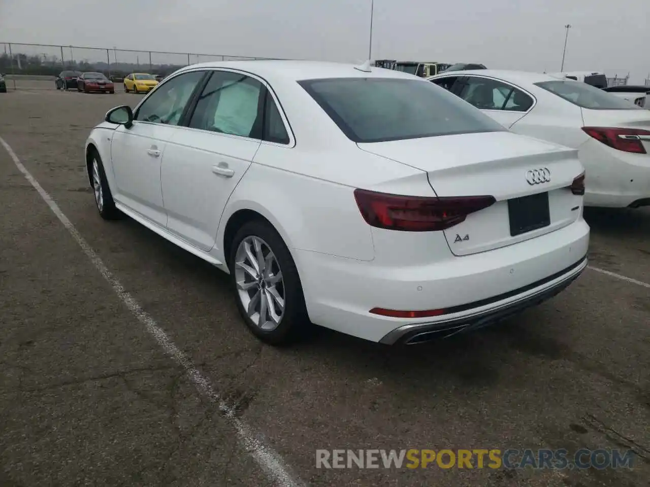 3 Фотография поврежденного автомобиля WAUENAF49KA020894 AUDI A4 2019