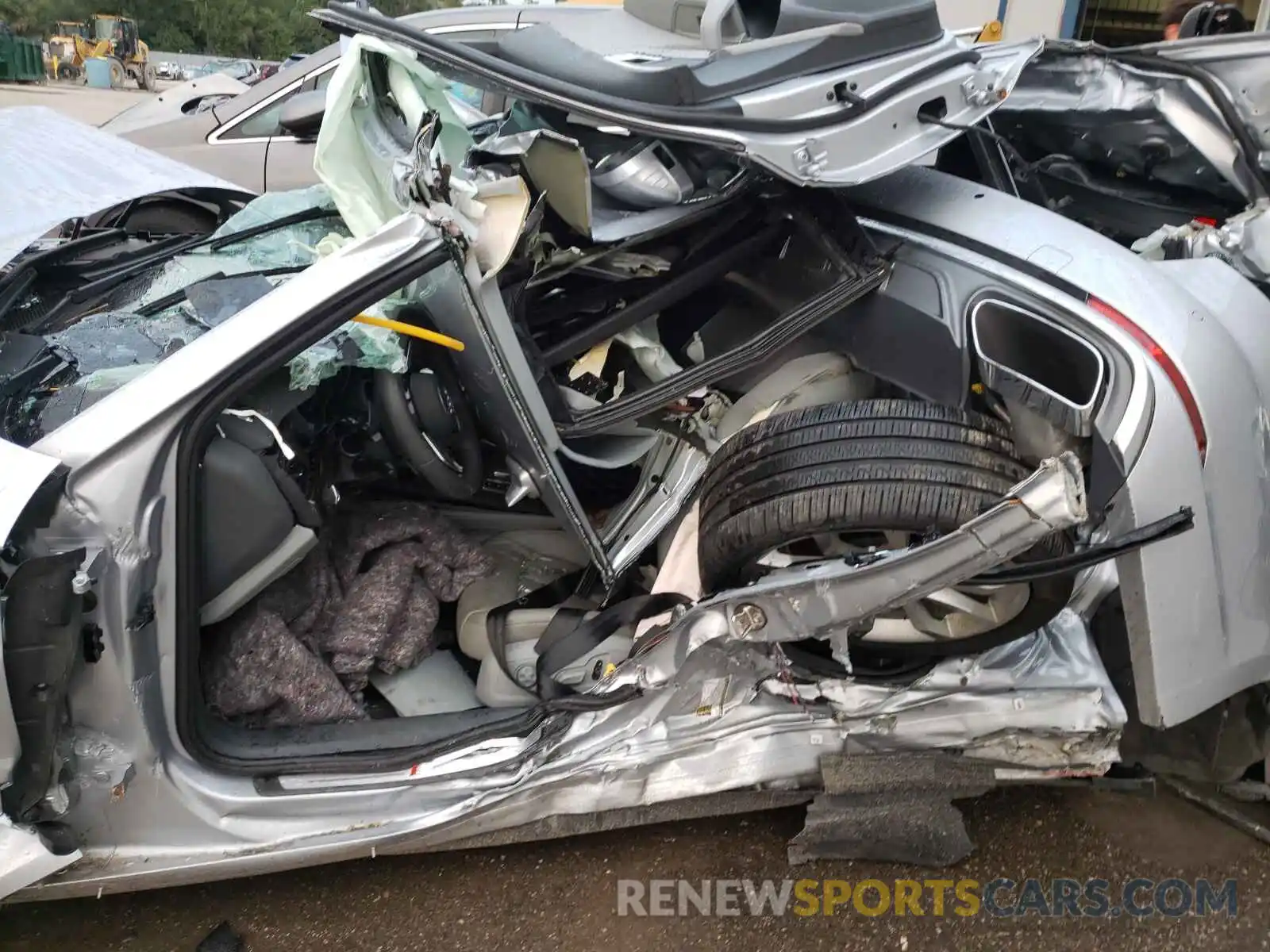 10 Photograph of a damaged car WAUENAF4XKN005233 AUDI A4 2019