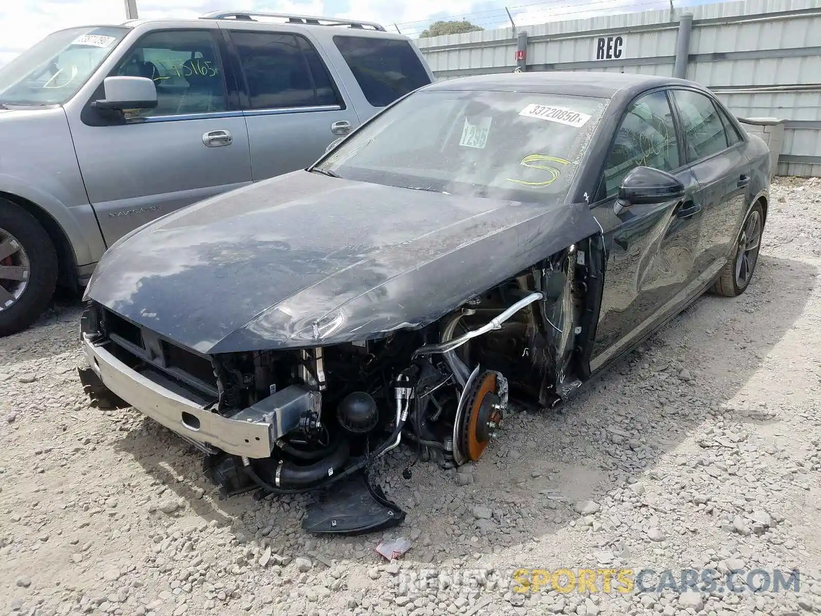 2 Photograph of a damaged car WAUGMAF40KA106560 AUDI A4 2019