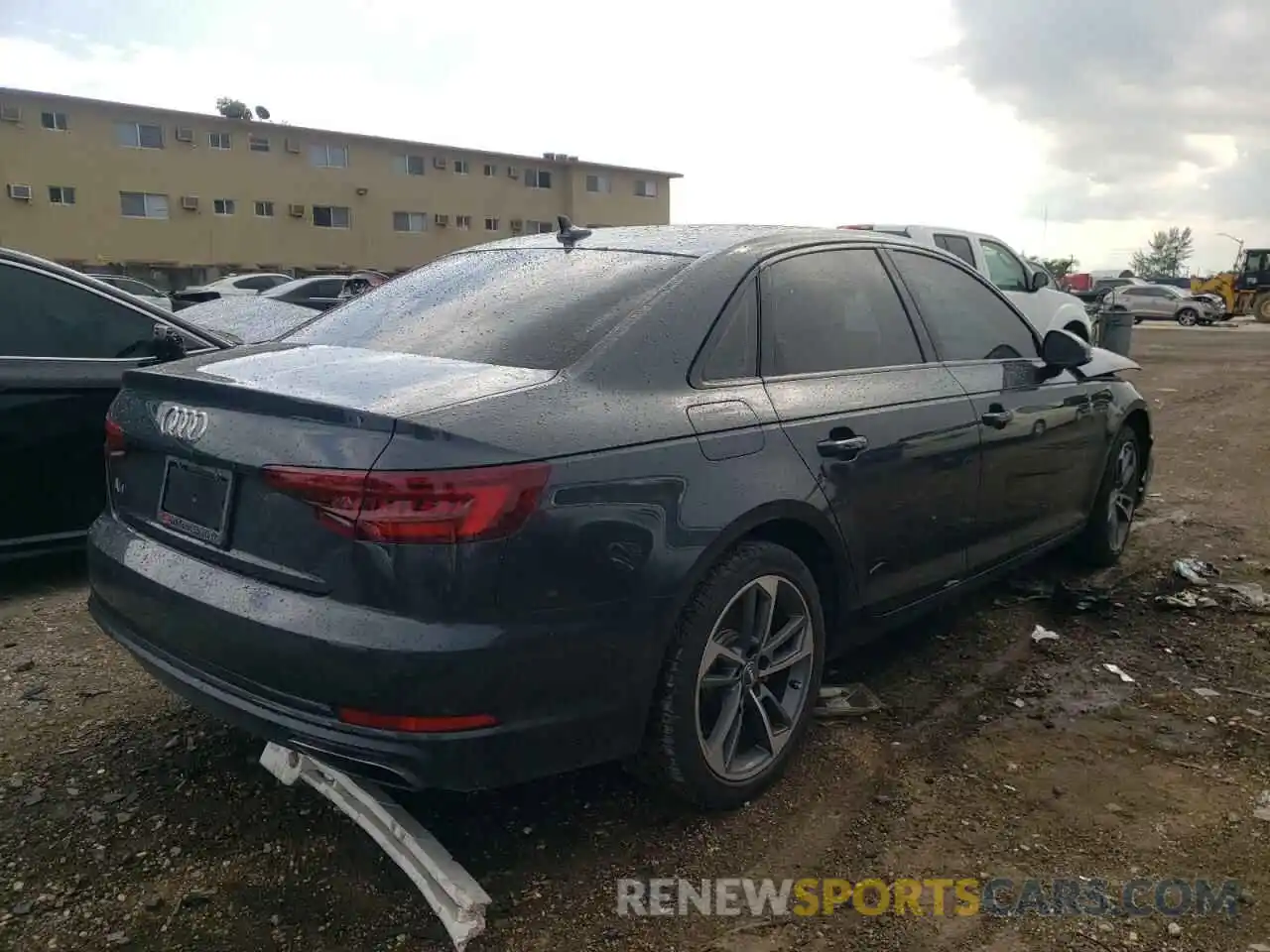 4 Фотография поврежденного автомобиля WAUGMAF43KA114880 AUDI A4 2019