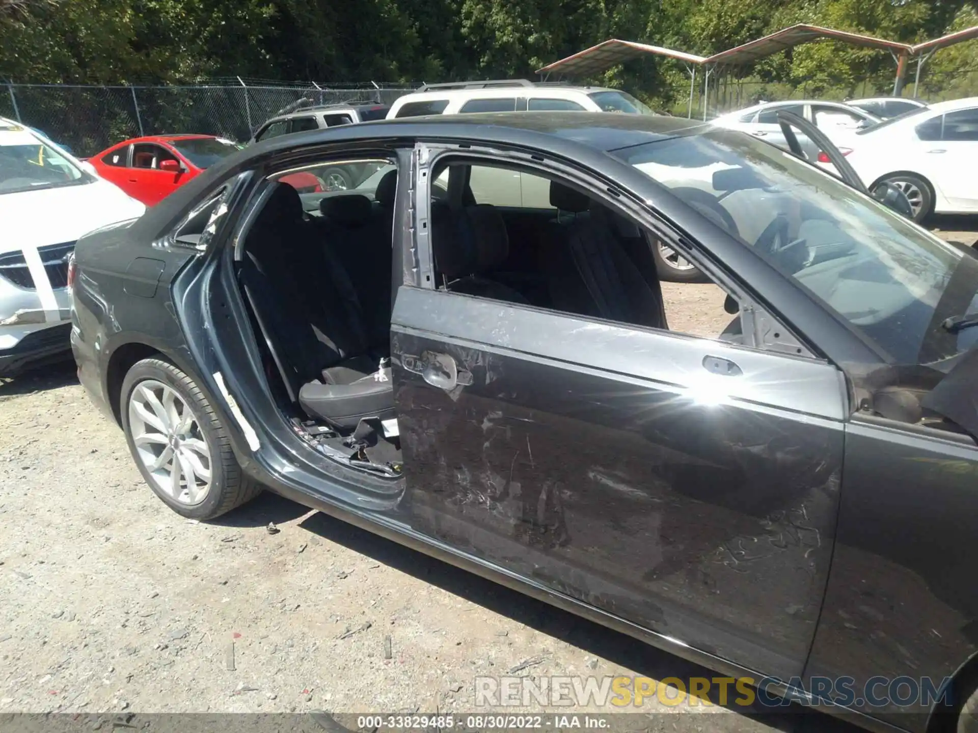 6 Photograph of a damaged car WAUGMAF43KN013962 AUDI A4 2019