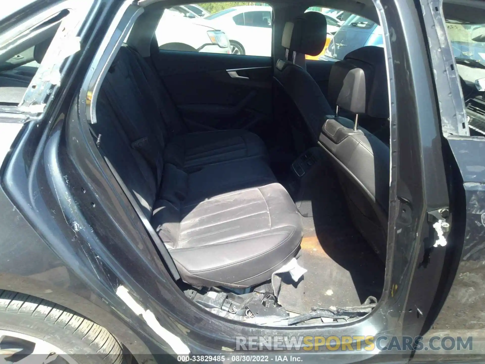 8 Photograph of a damaged car WAUGMAF43KN013962 AUDI A4 2019