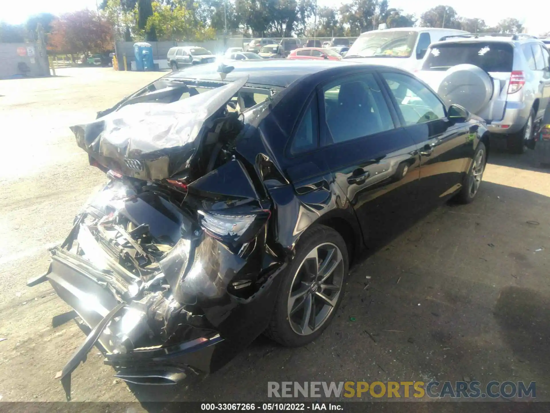 4 Photograph of a damaged car WAUGMAF43KN015517 AUDI A4 2019