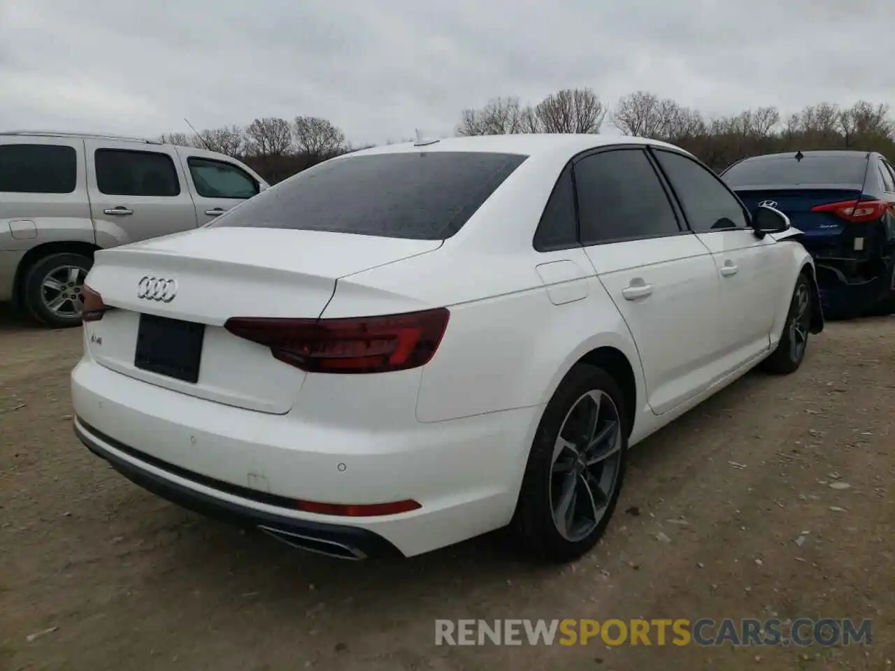 4 Photograph of a damaged car WAUGMAF44KA112913 AUDI A4 2019