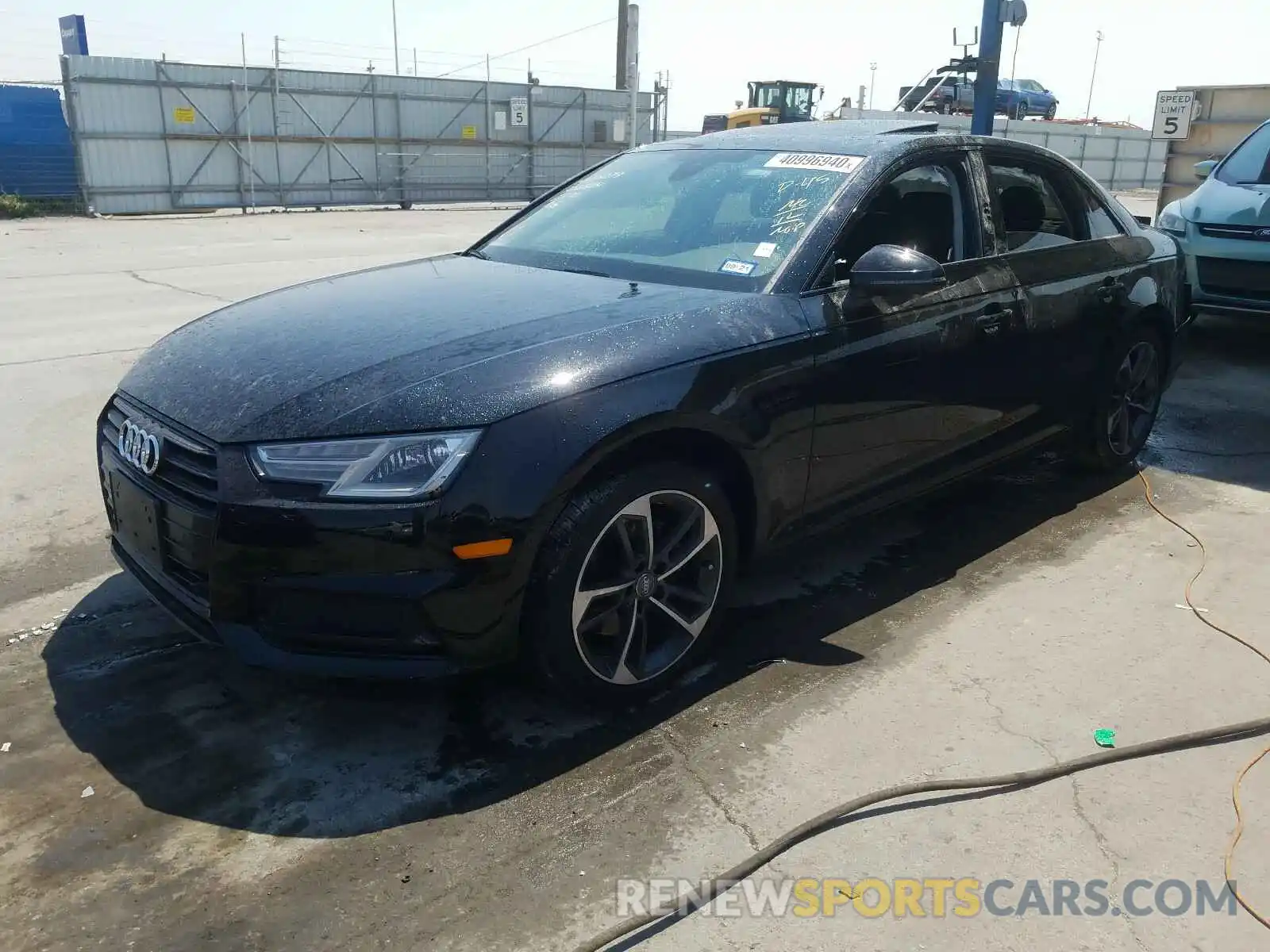 2 Фотография поврежденного автомобиля WAUGMAF44KN020371 AUDI A4 2019