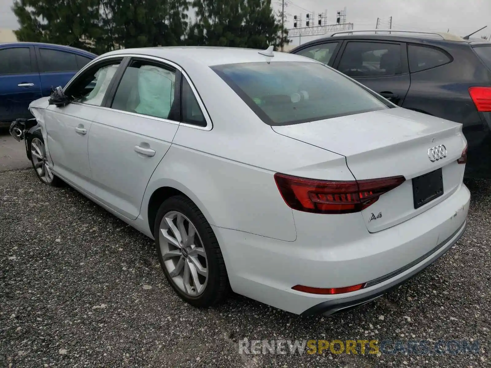 3 Фотография поврежденного автомобиля WAUGMAF45KN010285 AUDI A4 2019