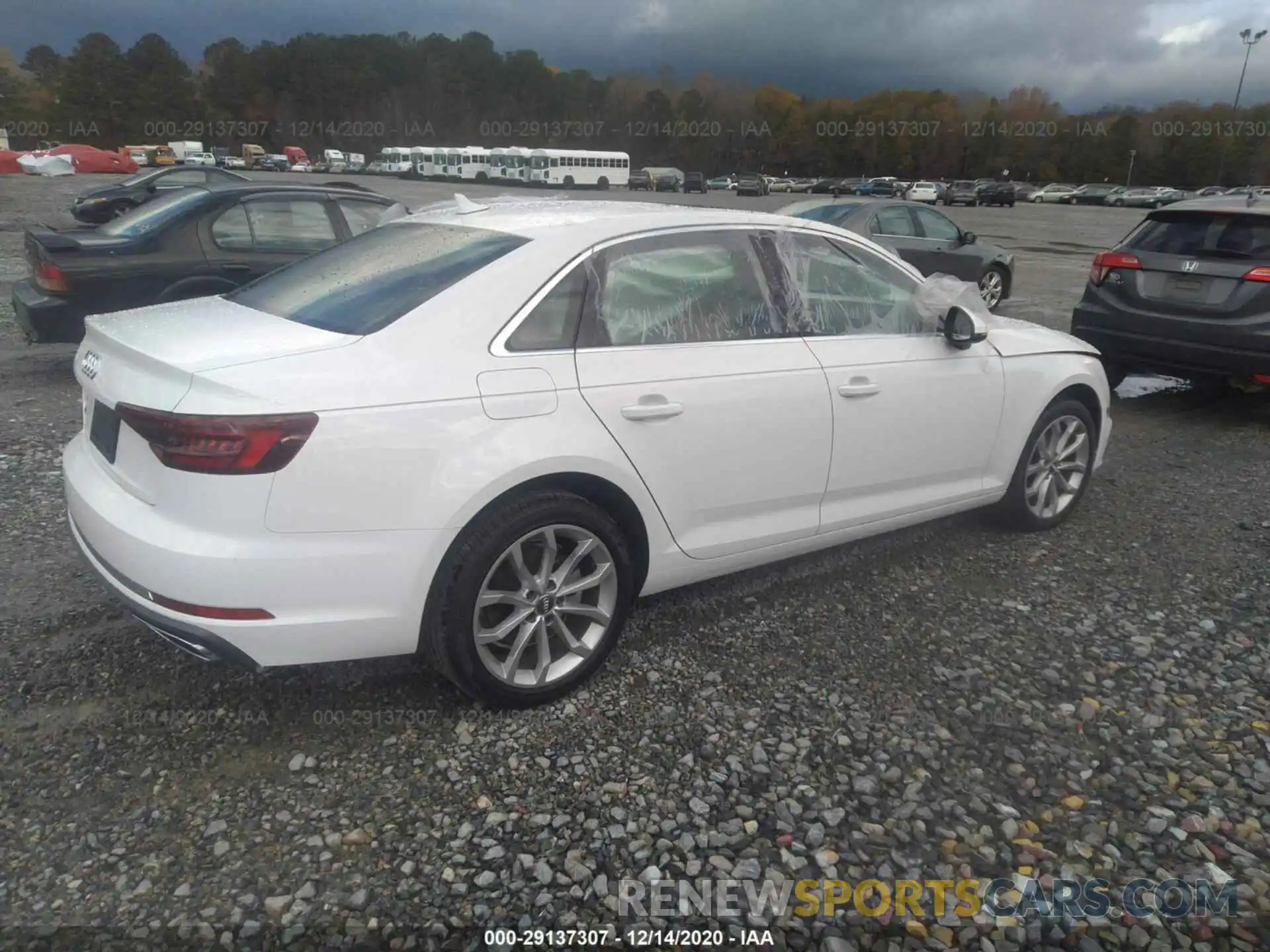 4 Photograph of a damaged car WAUGMAF48KA063084 AUDI A4 2019