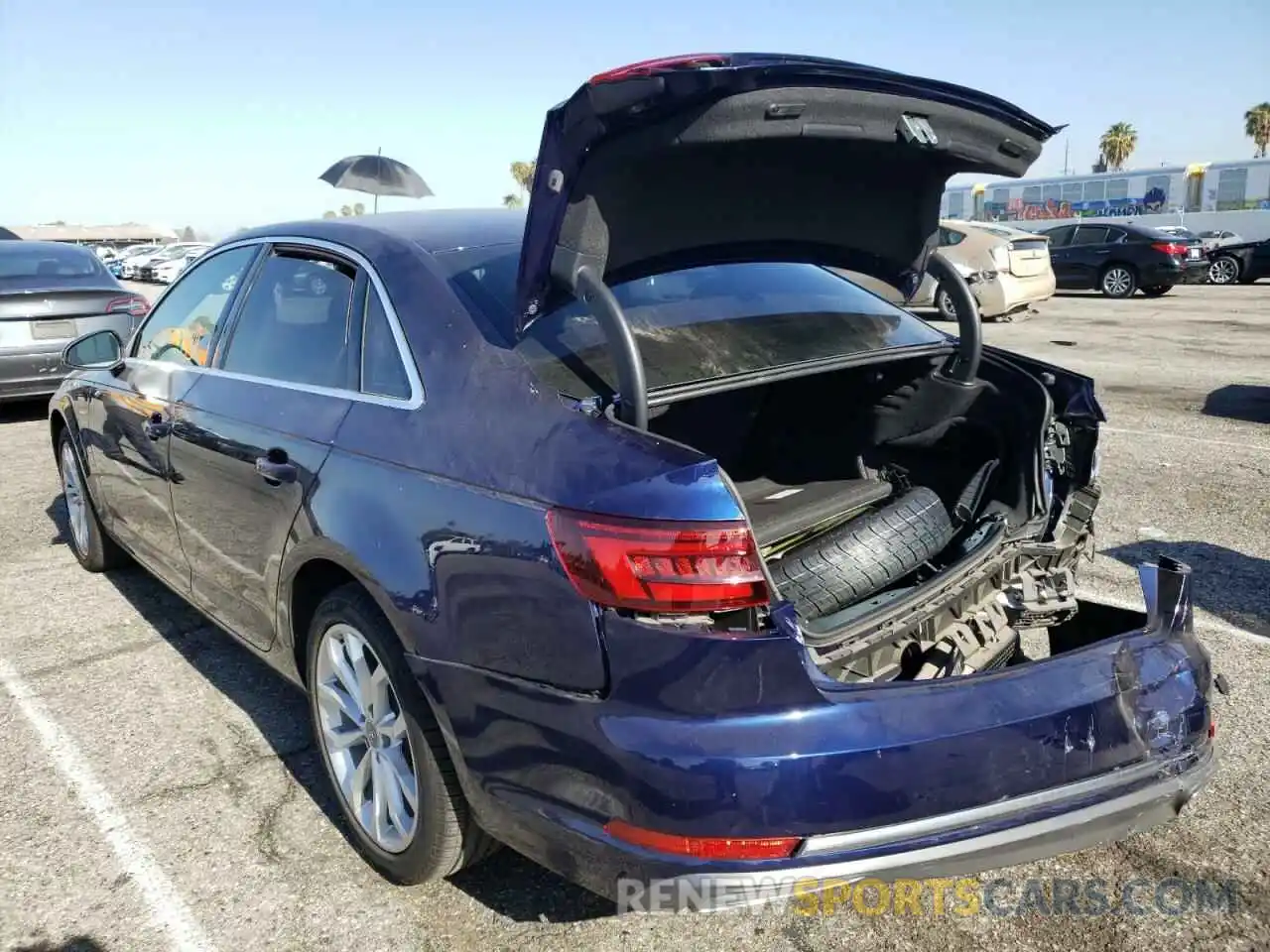 3 Фотография поврежденного автомобиля WAUGMAF48KN002715 AUDI A4 2019