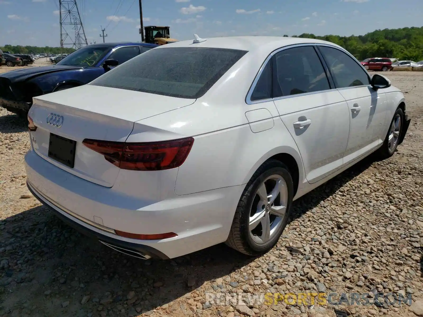 4 Фотография поврежденного автомобиля WAUGMAF49KA032524 AUDI A4 2019