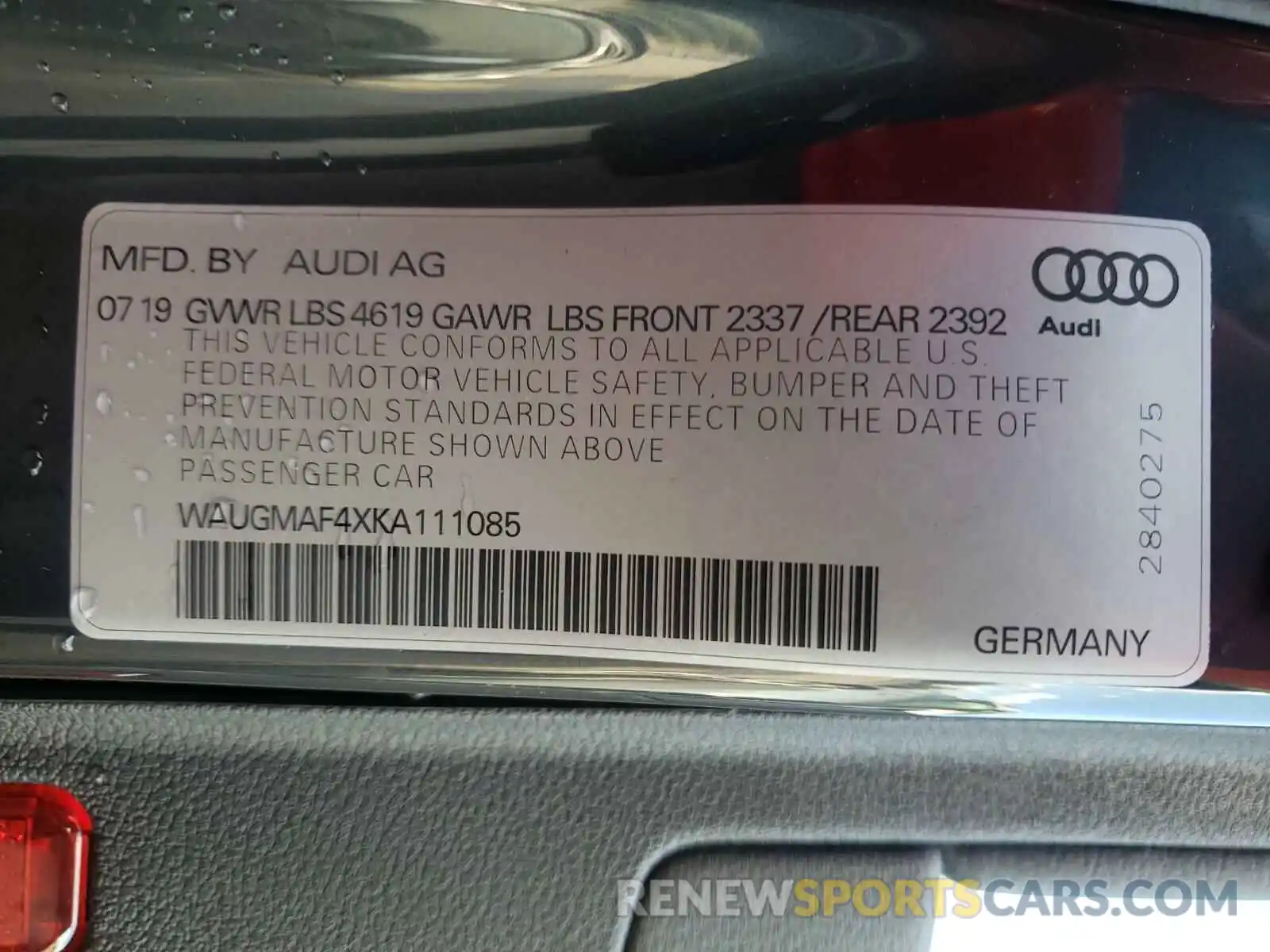 10 Photograph of a damaged car WAUGMAF4XKA111085 AUDI A4 2019