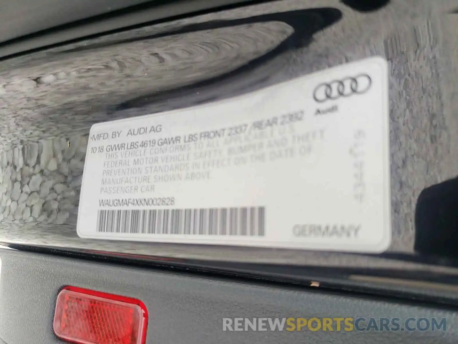 10 Photograph of a damaged car WAUGMAF4XKN002828 AUDI A4 2019