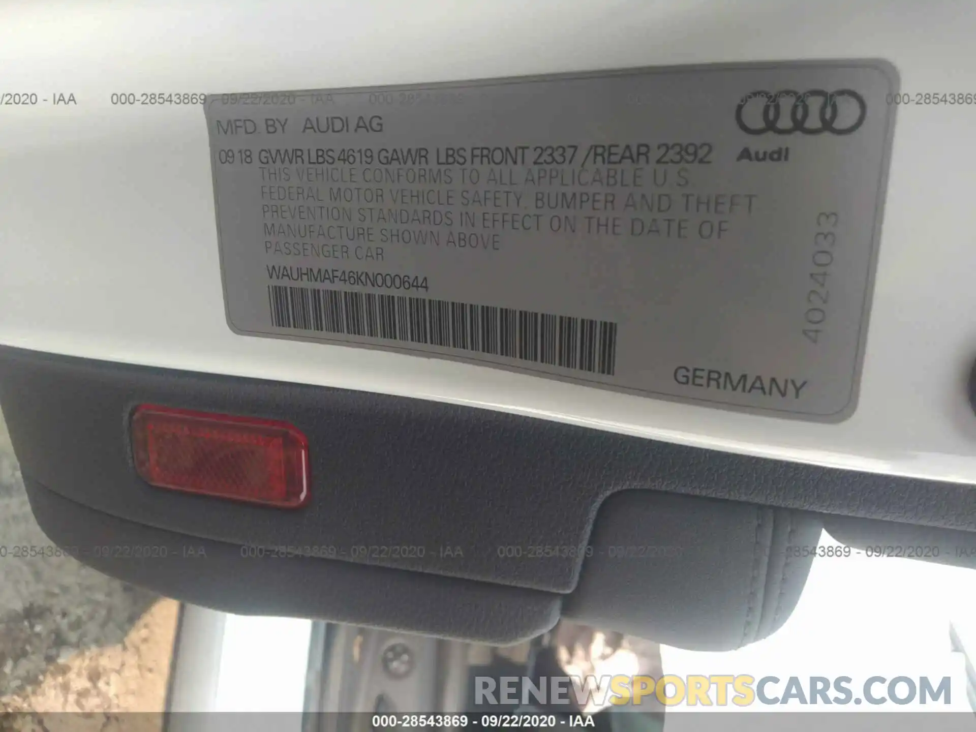 9 Photograph of a damaged car WAUHMAF46KN000644 AUDI A4 2019