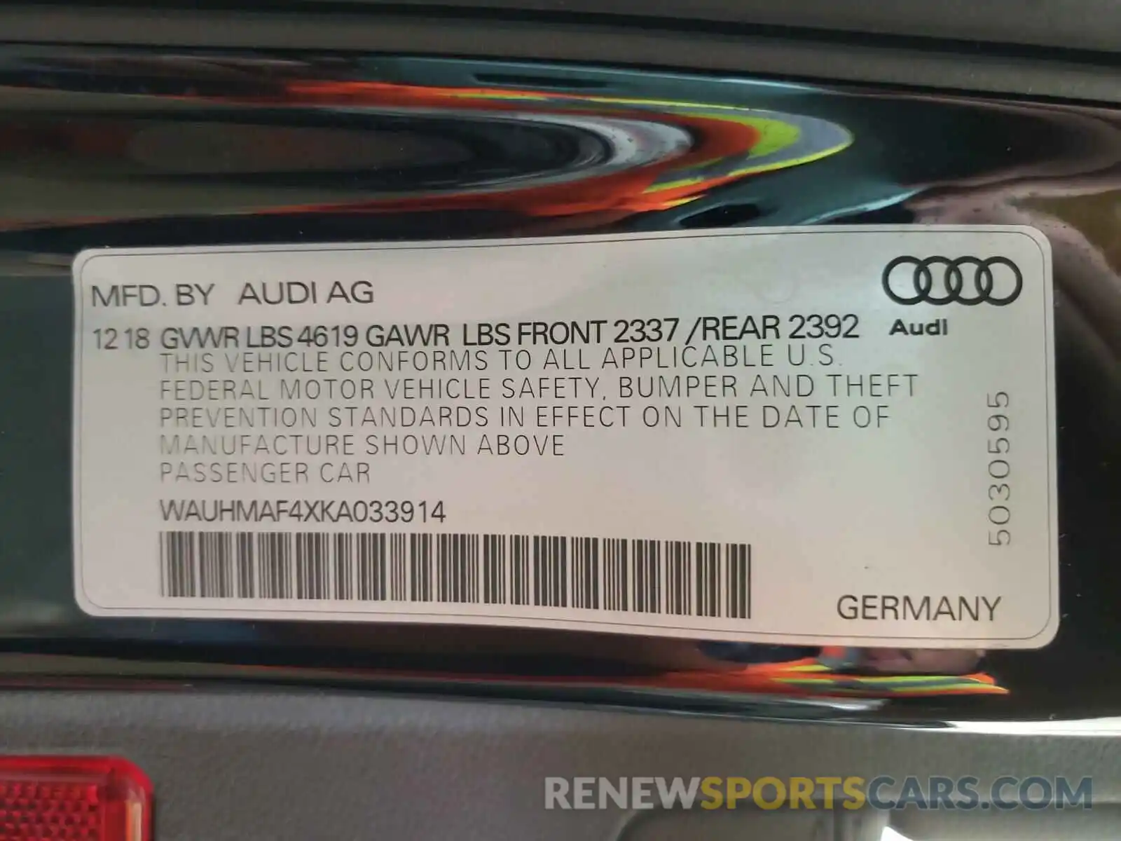 10 Photograph of a damaged car WAUHMAF4XKA033914 AUDI A4 2019