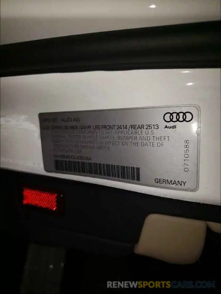 10 Фотография поврежденного автомобиля WAUDNAF42LA052454 AUDI A4 2020