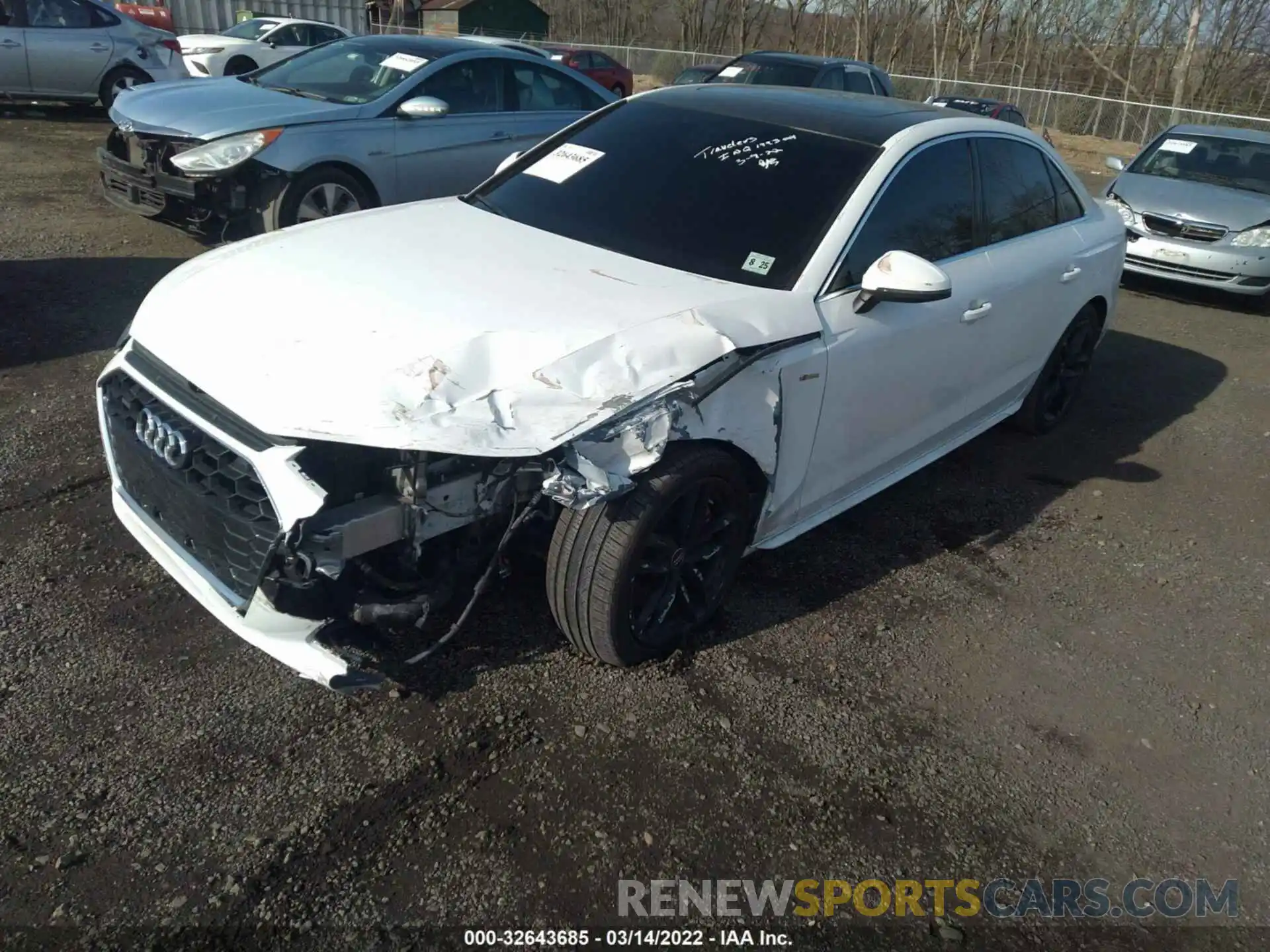 2 Фотография поврежденного автомобиля WAUDNAF43LN007077 AUDI A4 2020