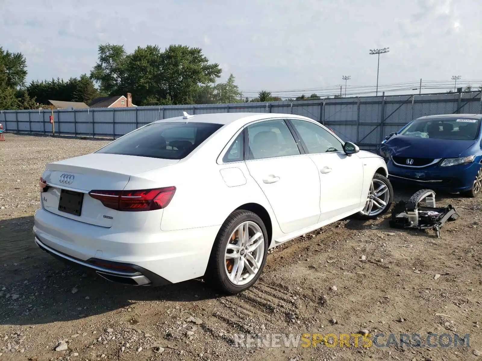 4 Фотография поврежденного автомобиля WAUDNAF48LN006295 AUDI A4 2020