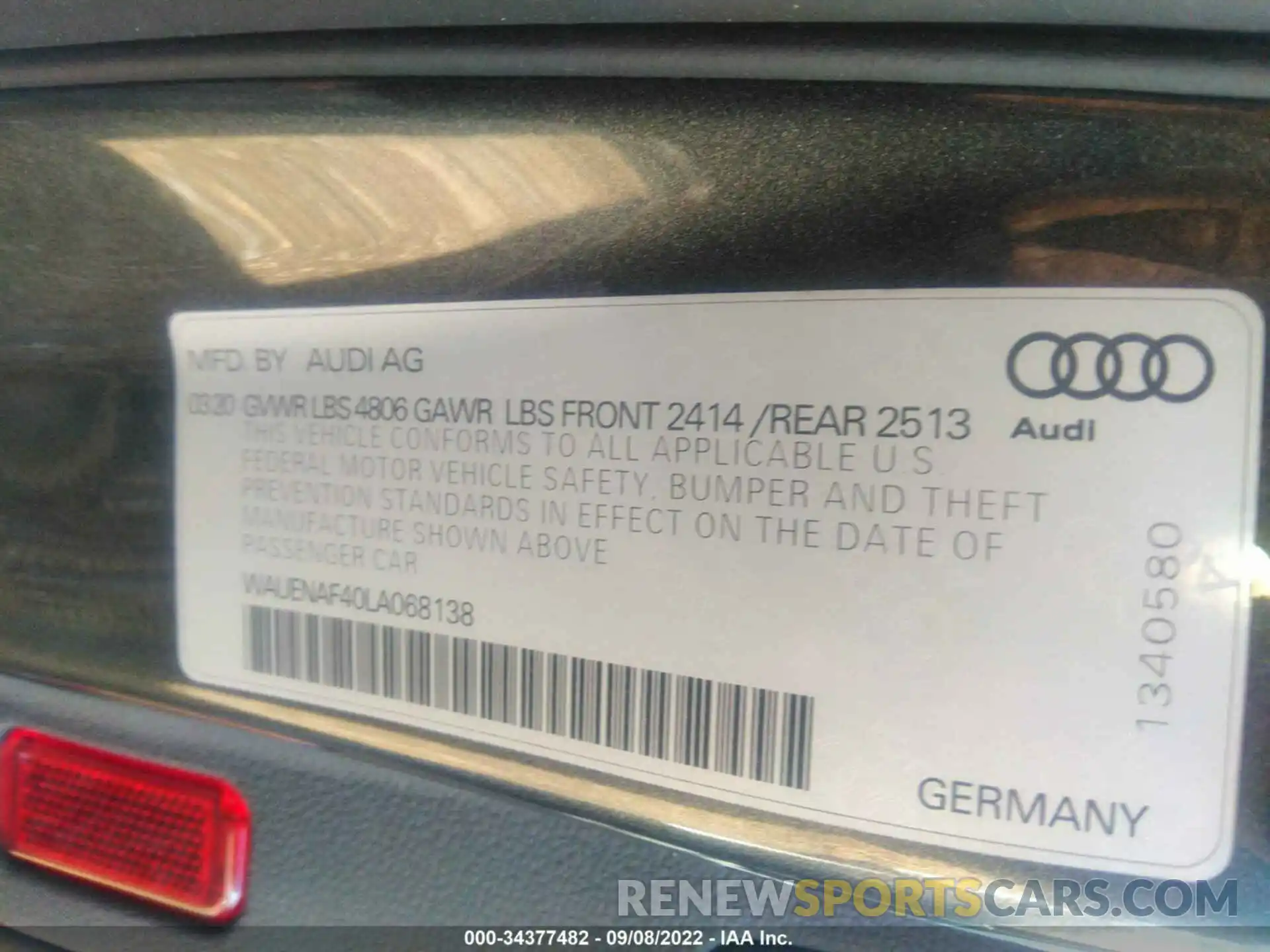 9 Фотография поврежденного автомобиля WAUENAF40LA068138 AUDI A4 2020