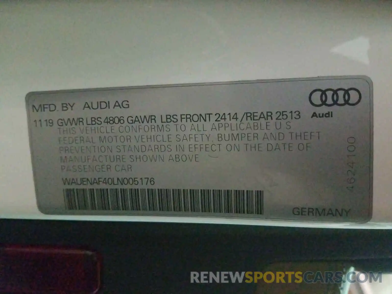 10 Фотография поврежденного автомобиля WAUENAF40LN005176 AUDI A4 2020