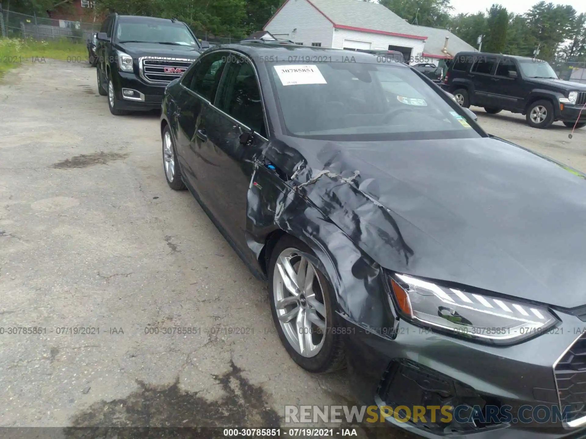 6 Photograph of a damaged car WAUENAF44LA039404 AUDI A4 2020