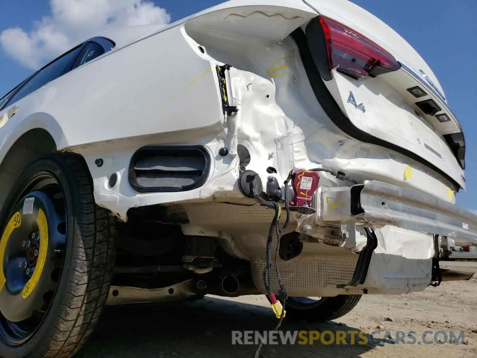 9 Photograph of a damaged car WAUENAF47LA038053 AUDI A4 2020