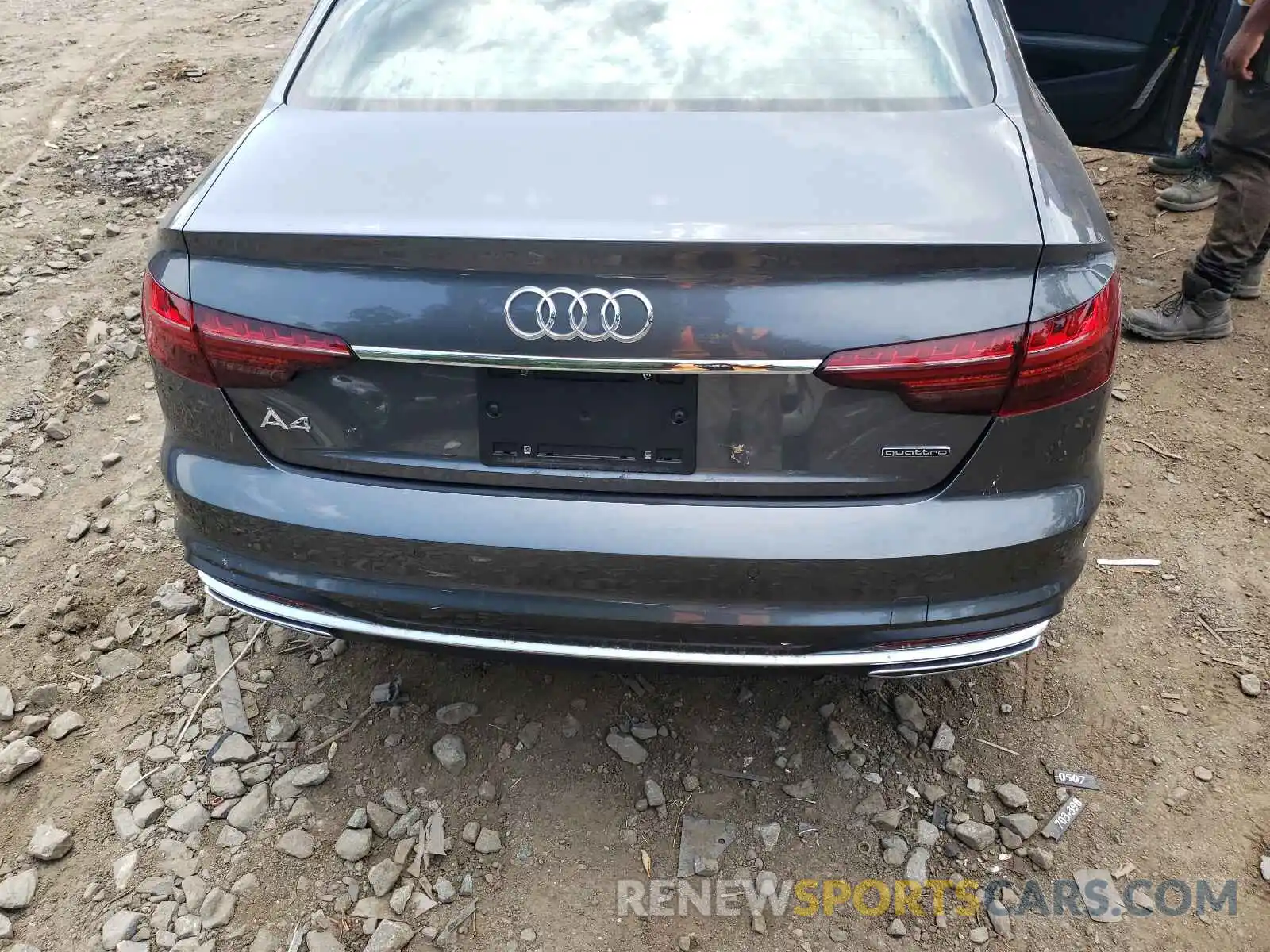 9 Фотография поврежденного автомобиля WAUENAF47LN009340 AUDI A4 2020