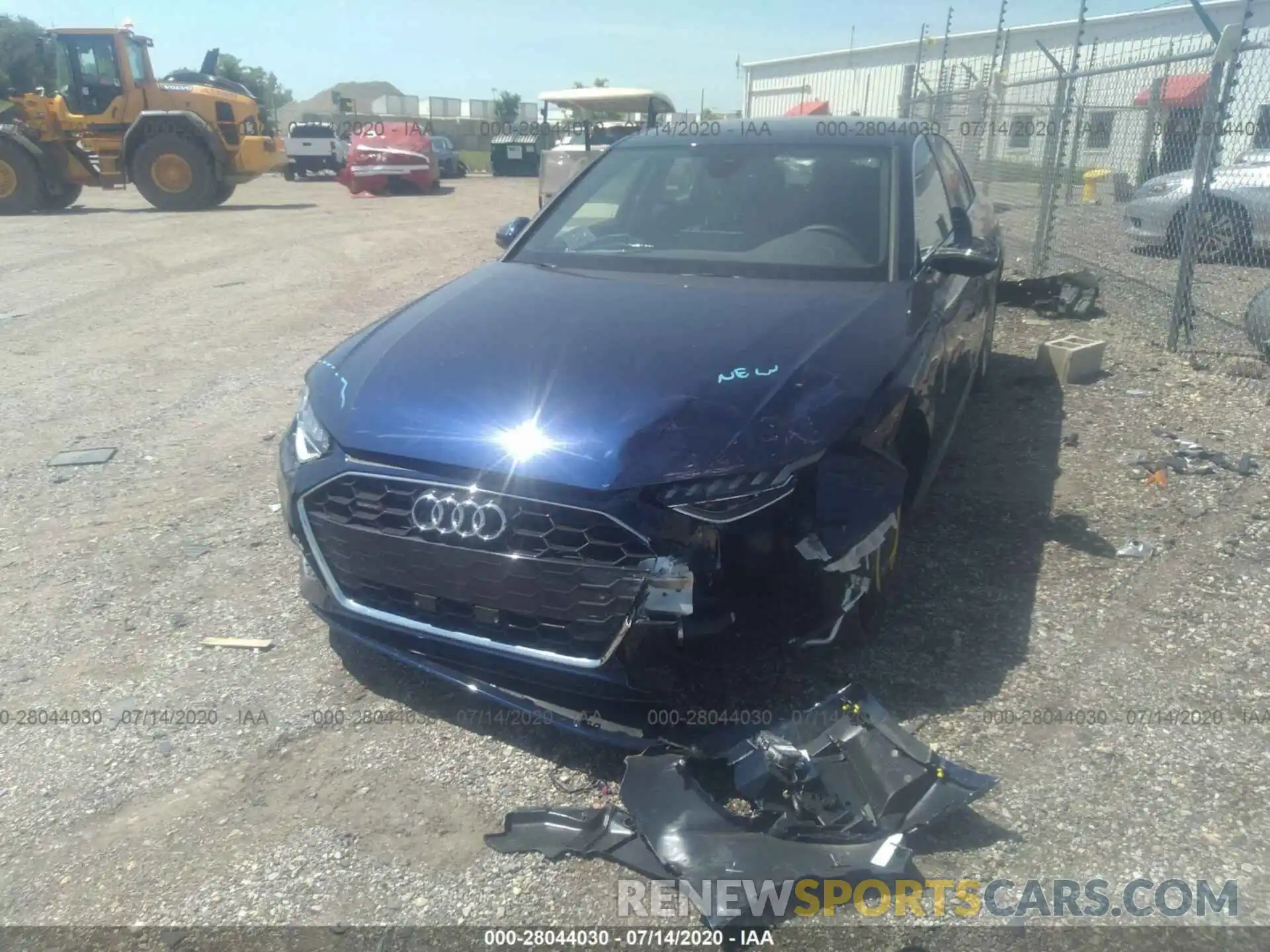 6 Фотография поврежденного автомобиля WAUENAF4XLA052822 AUDI A4 2020