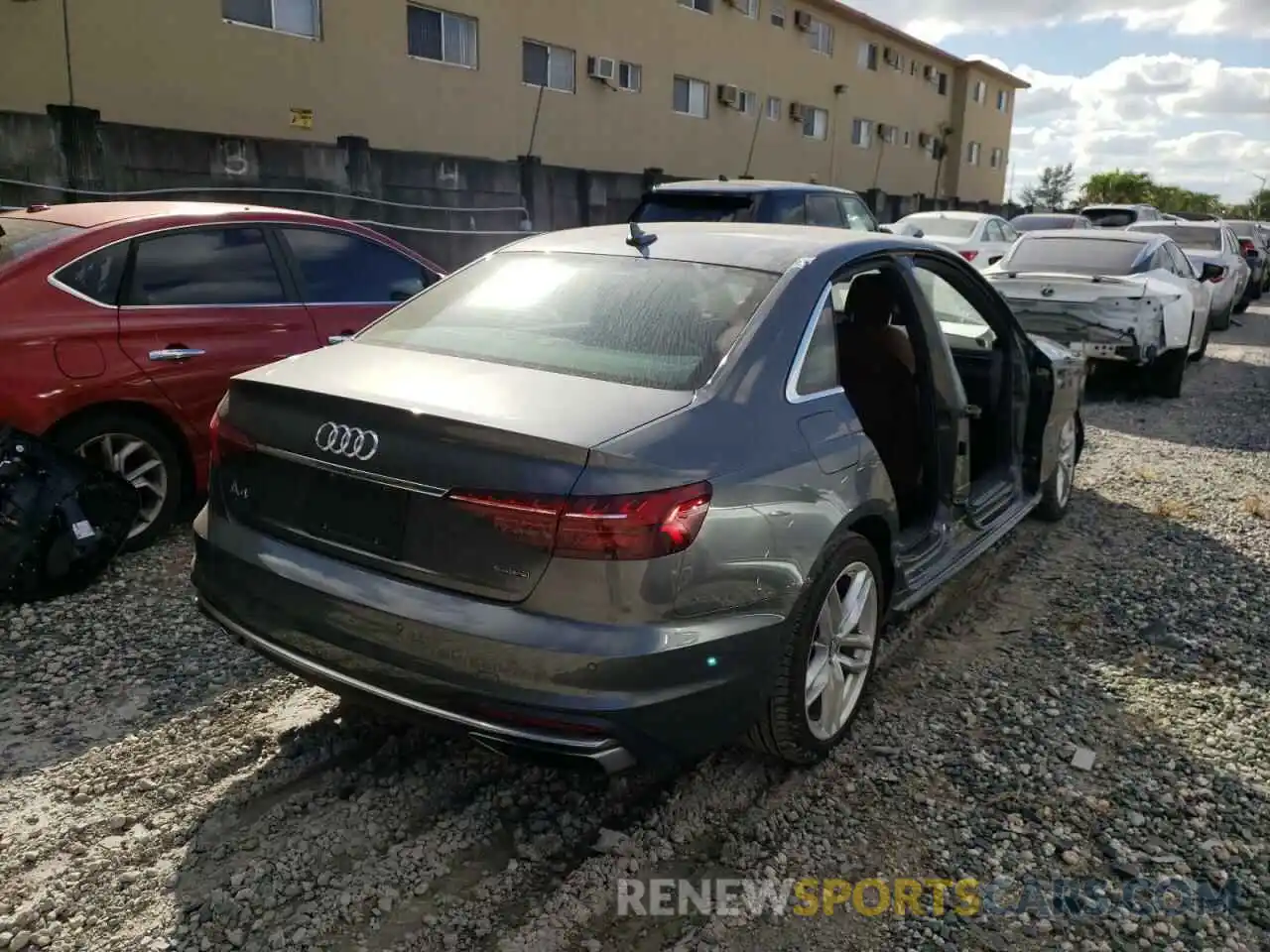 4 Фотография поврежденного автомобиля WAUENAF4XLN009879 AUDI A4 2020