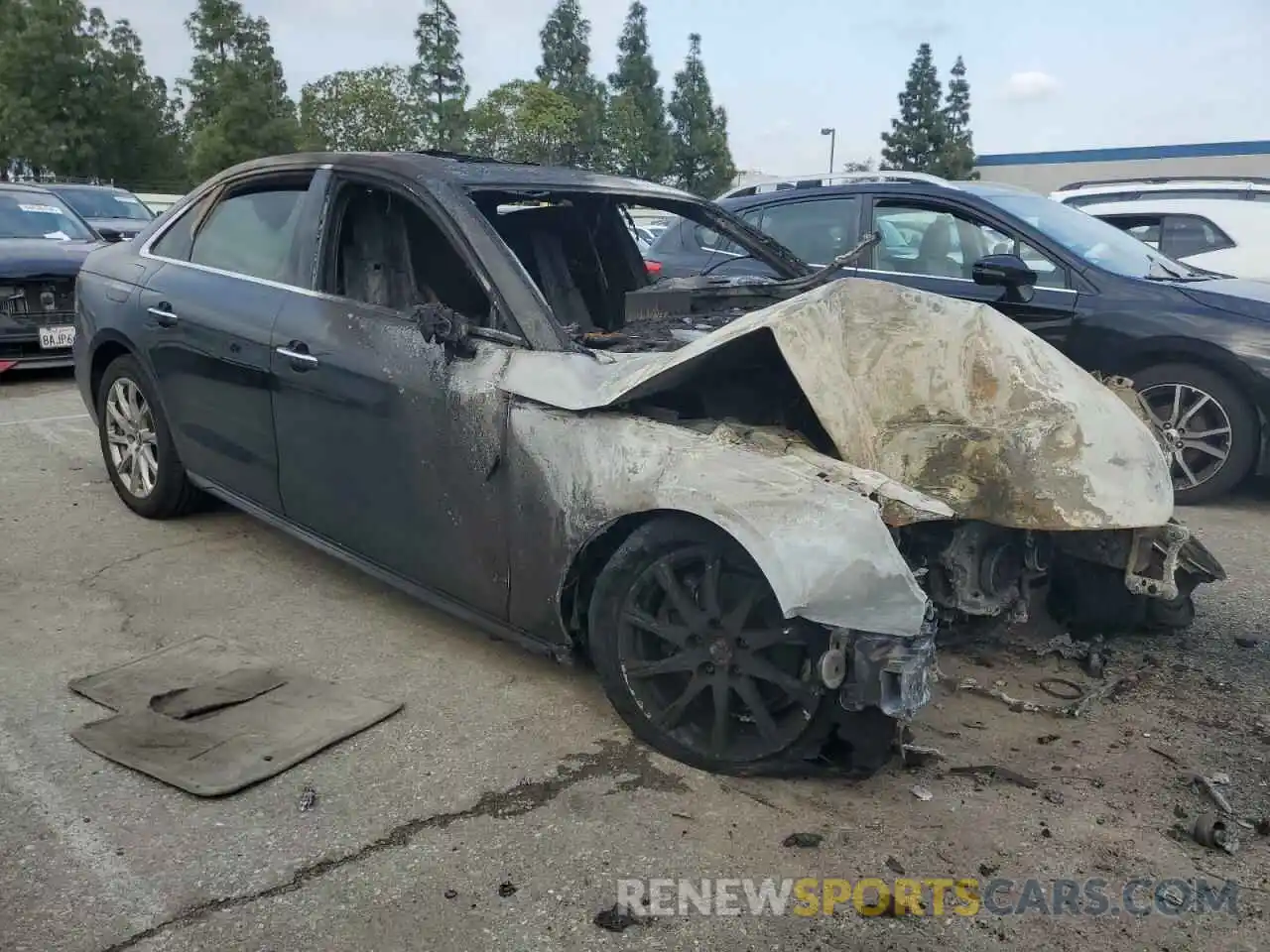 4 Photograph of a damaged car WAUGMAF4XLA053822 AUDI A4 2020