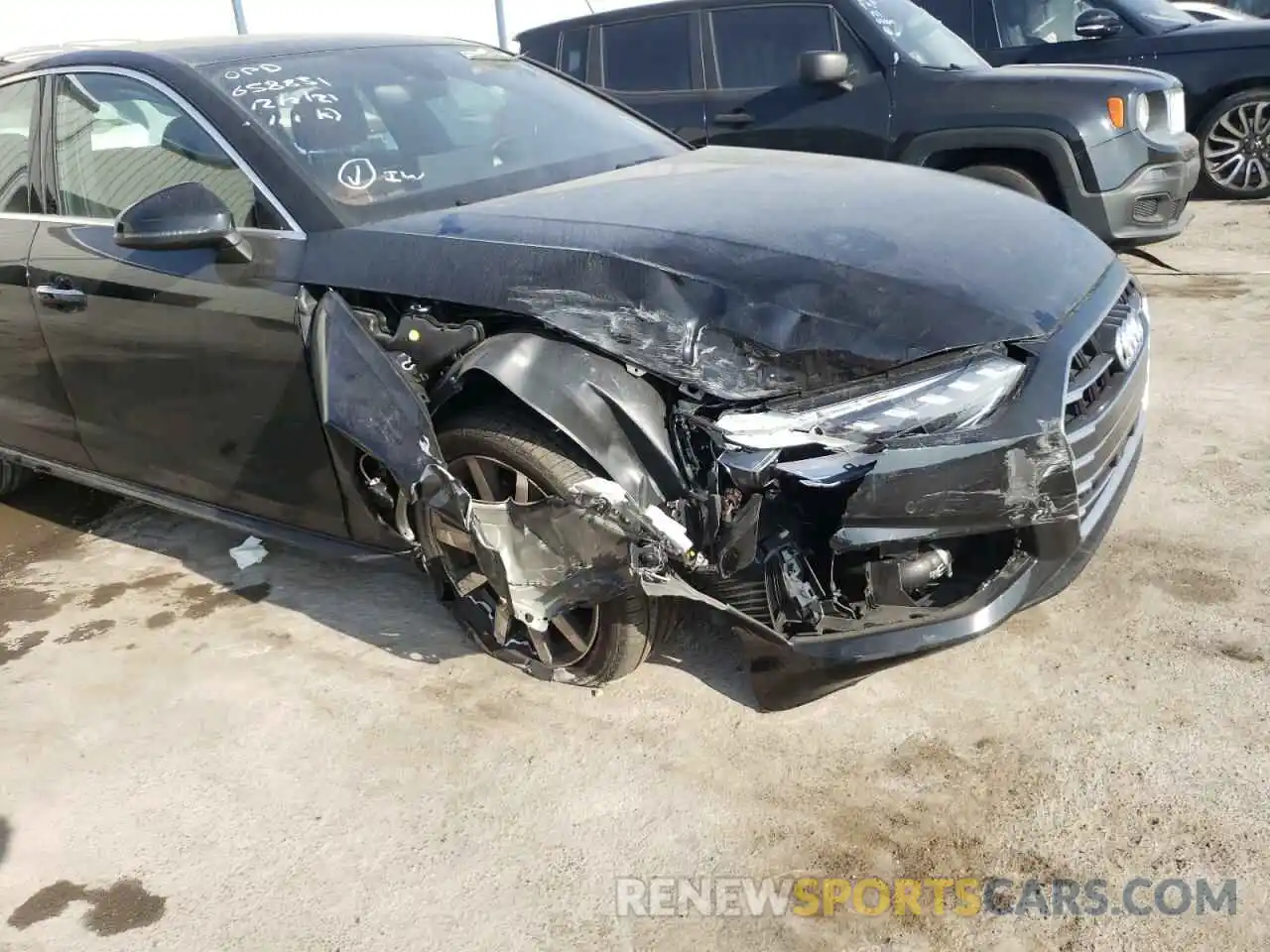 9 Photograph of a damaged car WAUHMAF43LA069090 AUDI A4 2020