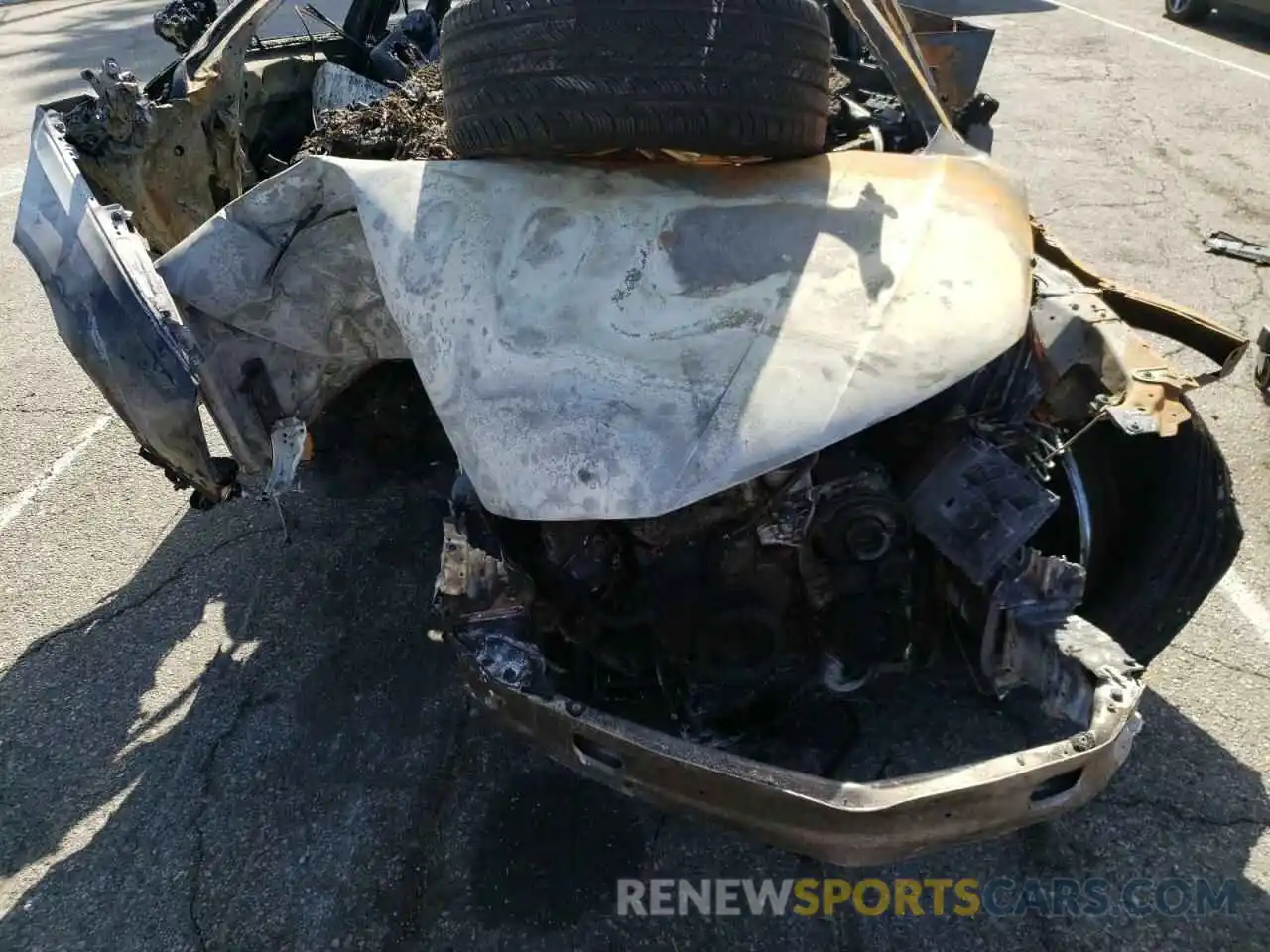 7 Photograph of a damaged car WA17AAF47MA003242 AUDI A4 2021