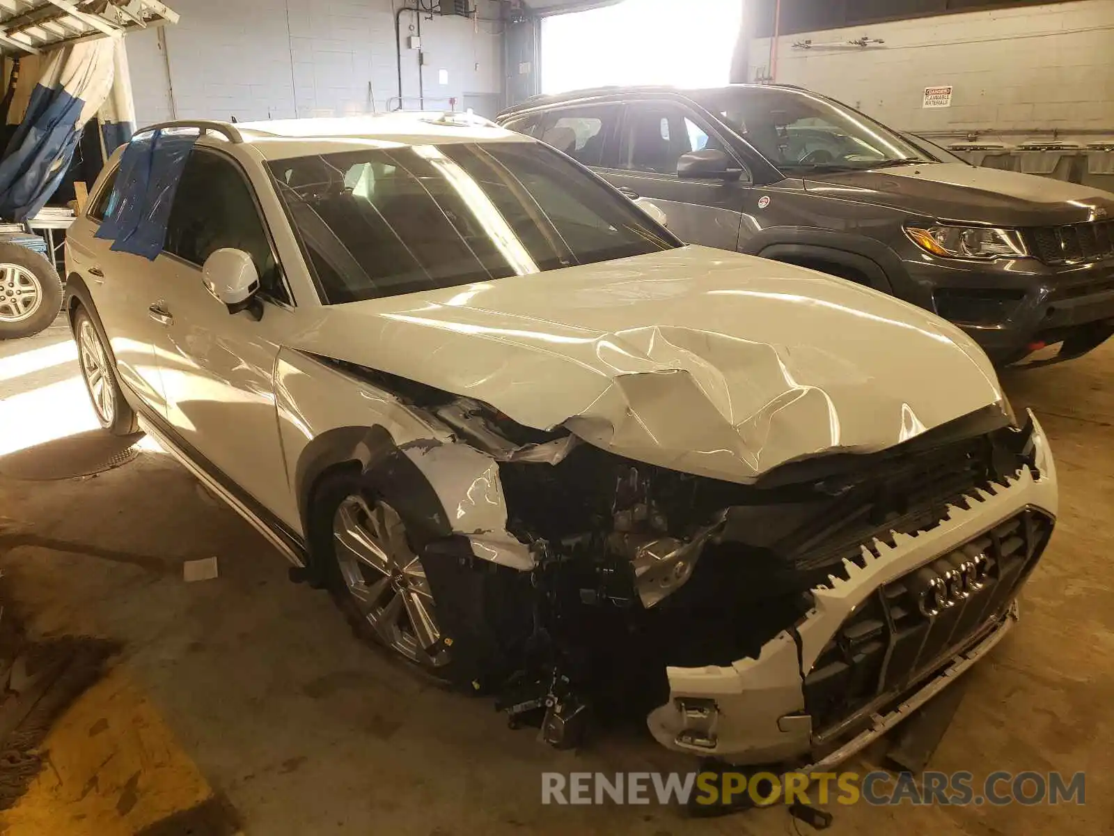 1 Photograph of a damaged car WA18AAF4XMA010836 AUDI A4 2021