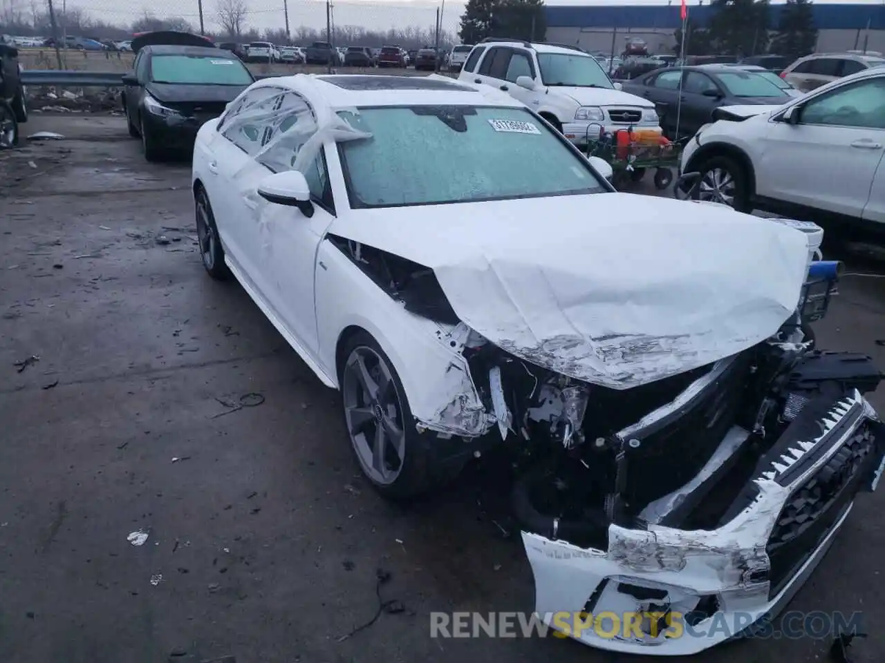 1 Photograph of a damaged car WAUEAAF45MN010368 AUDI A4 2021